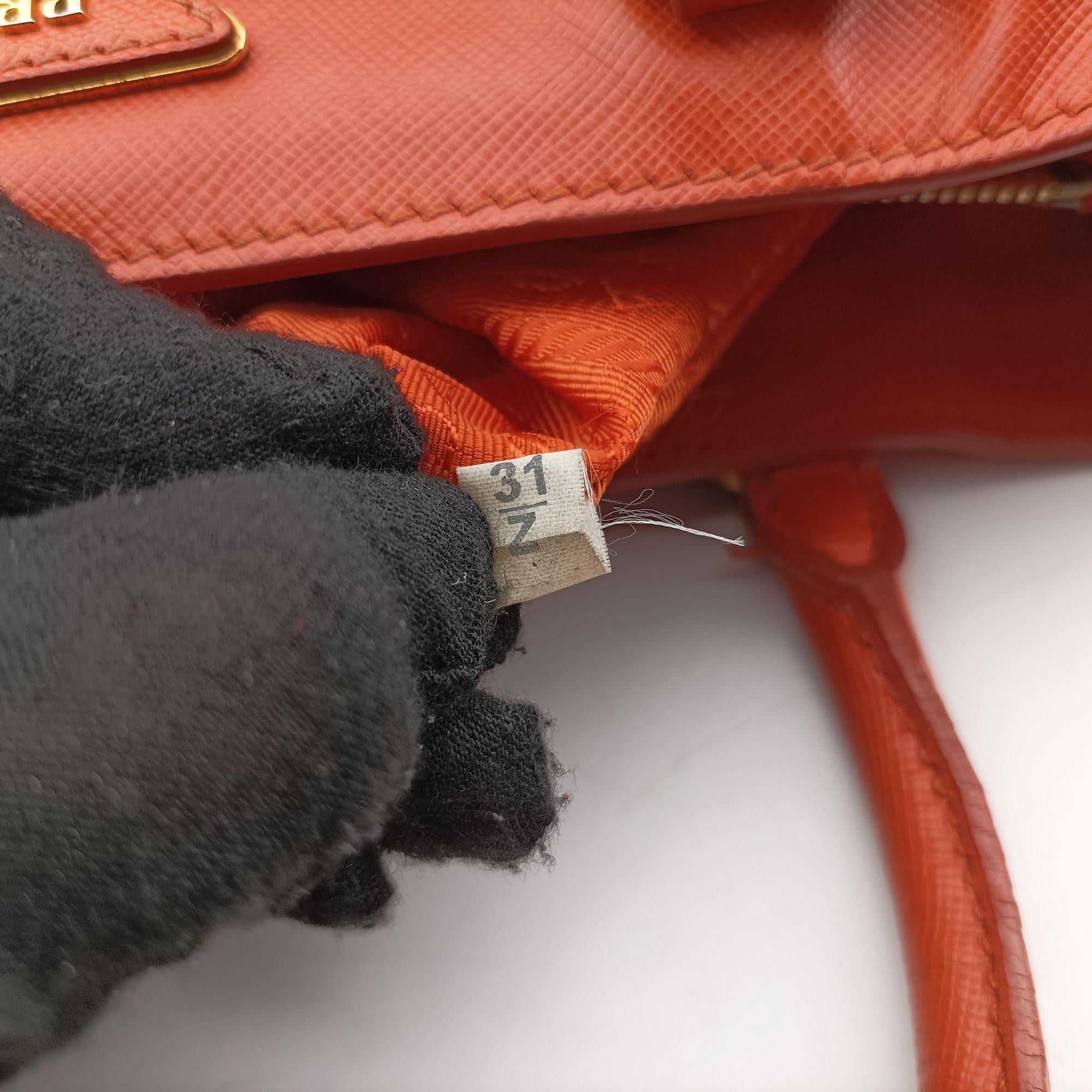 Pre-owned Prada Galleria Orange SAFFIANO Leather BN1844 shoulderbag | stylenewstar