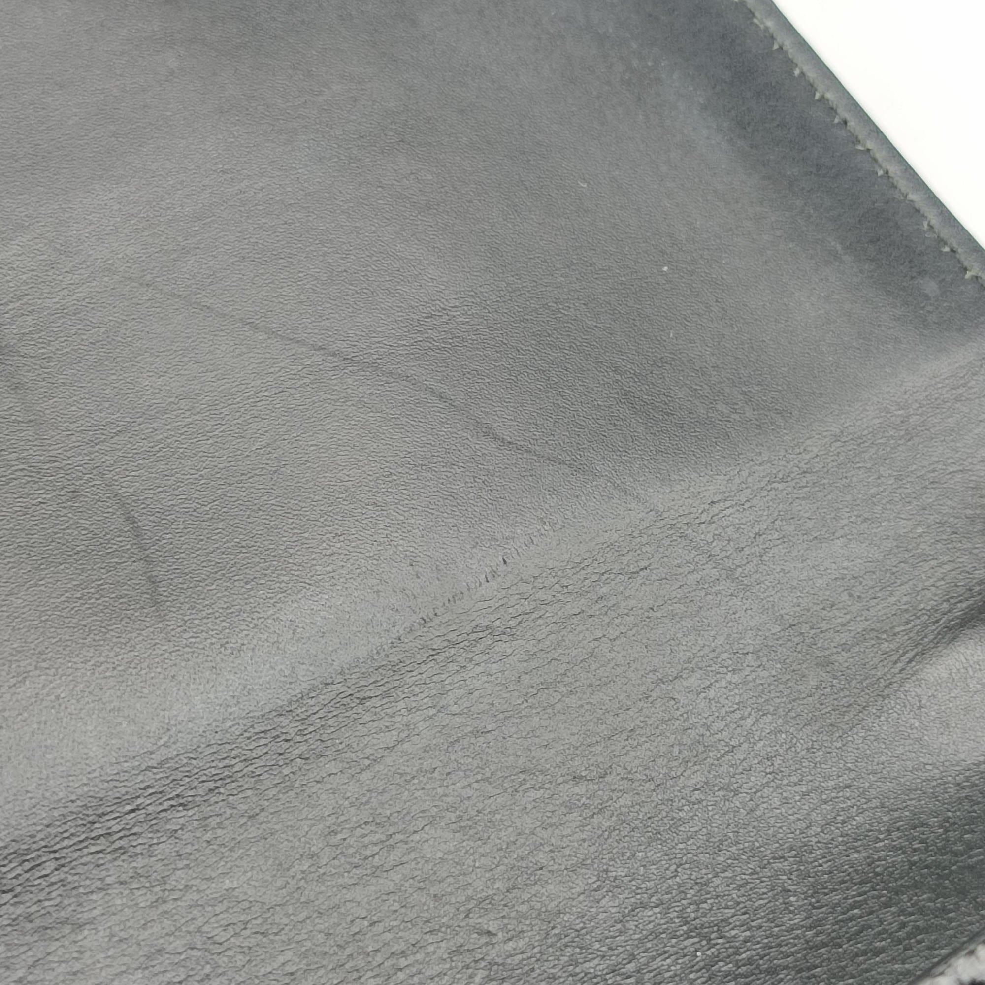 Secondhand Yves Saint Laurent Belle de Jour Black Patent 282138 shoulderbag | stylenewstar