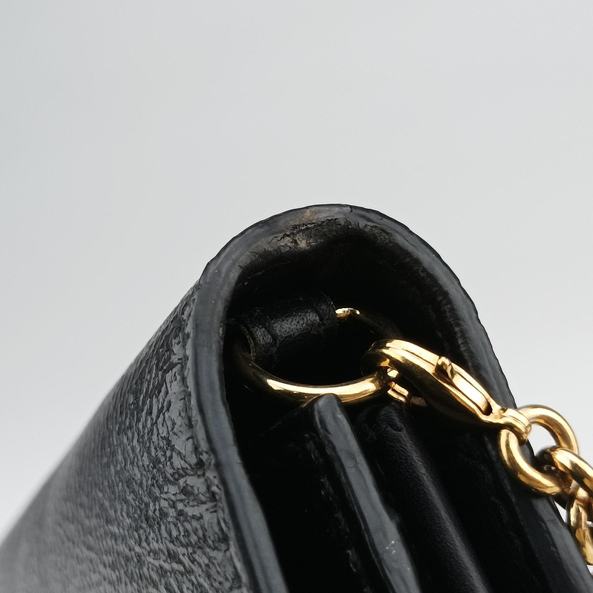 Secondhand Yves Saint Laurent Belle de Jour Black Patent 282138 shoulderbag | stylenewstar