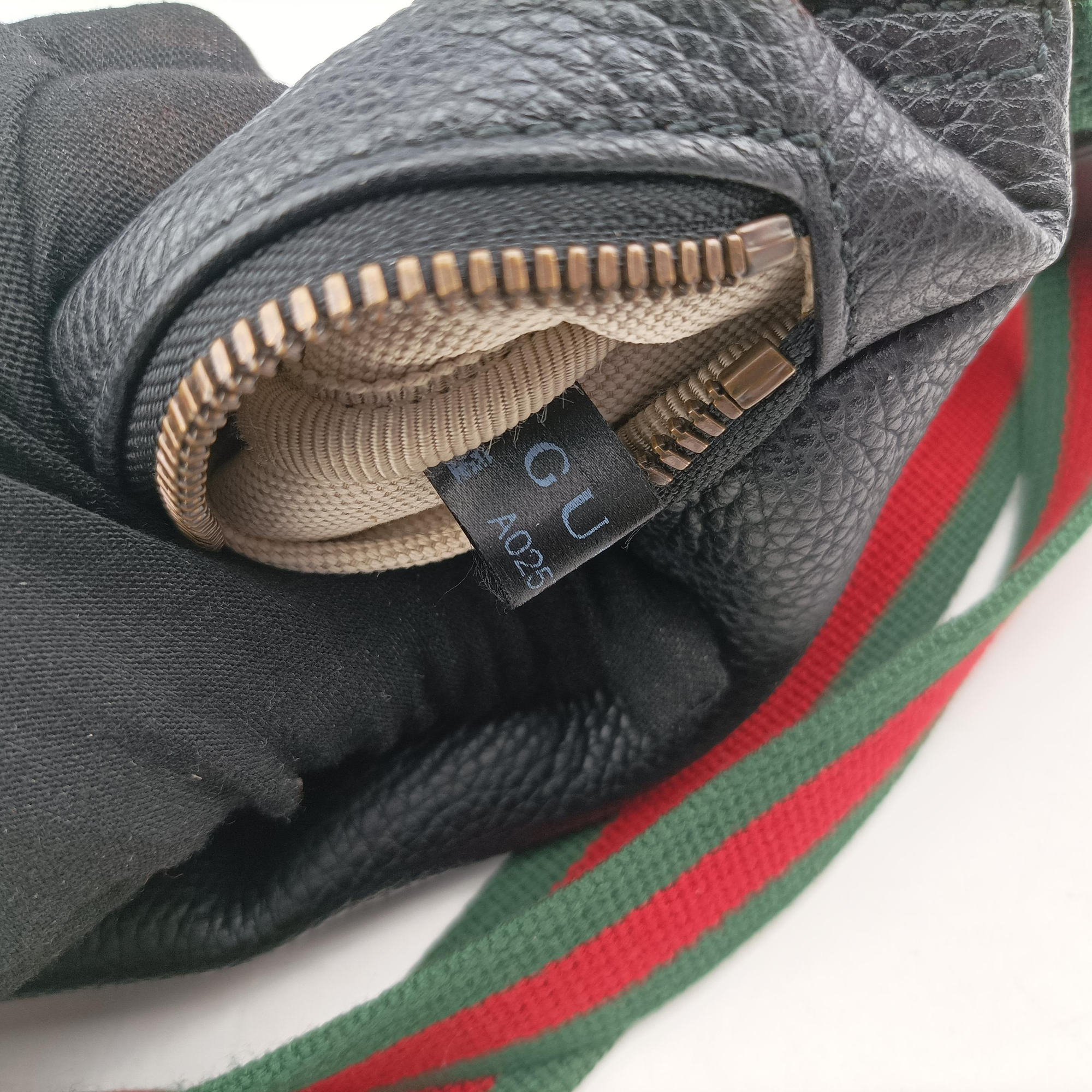 Vintage Gucci Gucci print Black Leather 527792 bum bag/waist bag | stylenewstar