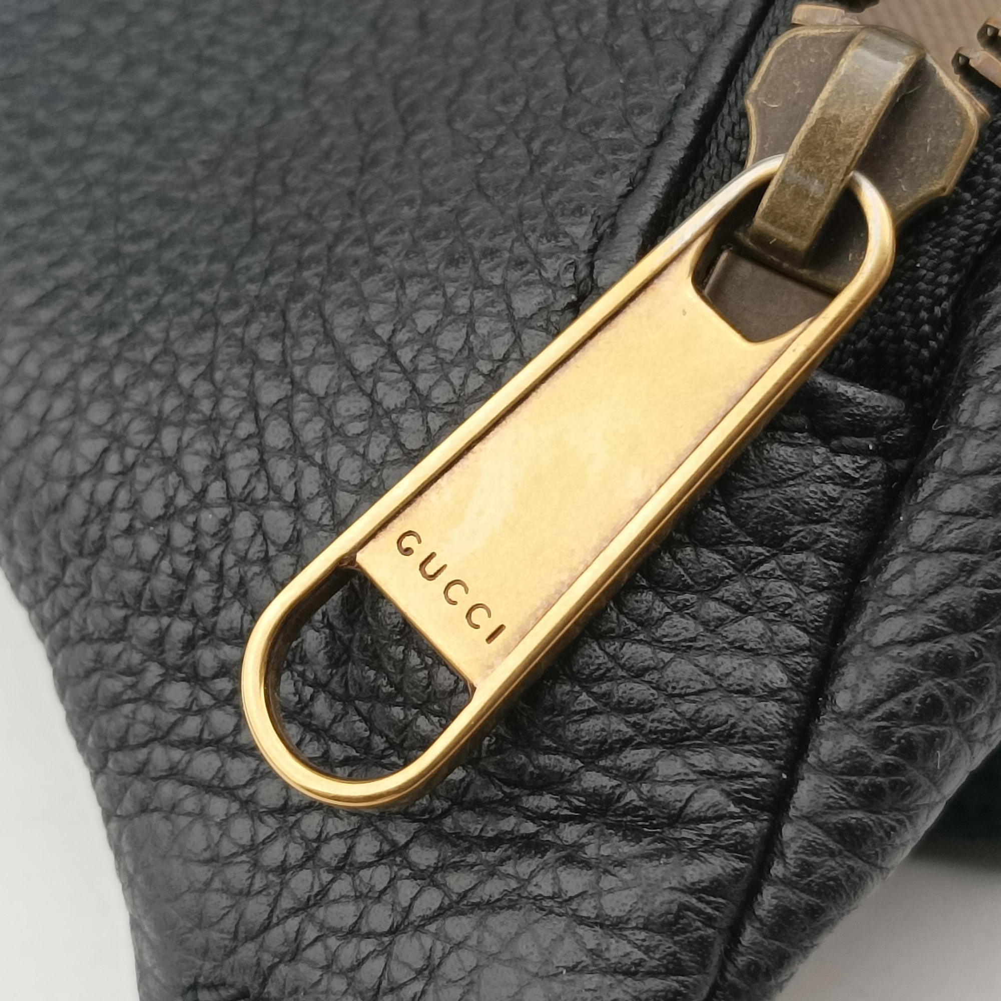 Vintage Gucci Gucci print Black Leather 527792 bum bag/waist bag | stylenewstar