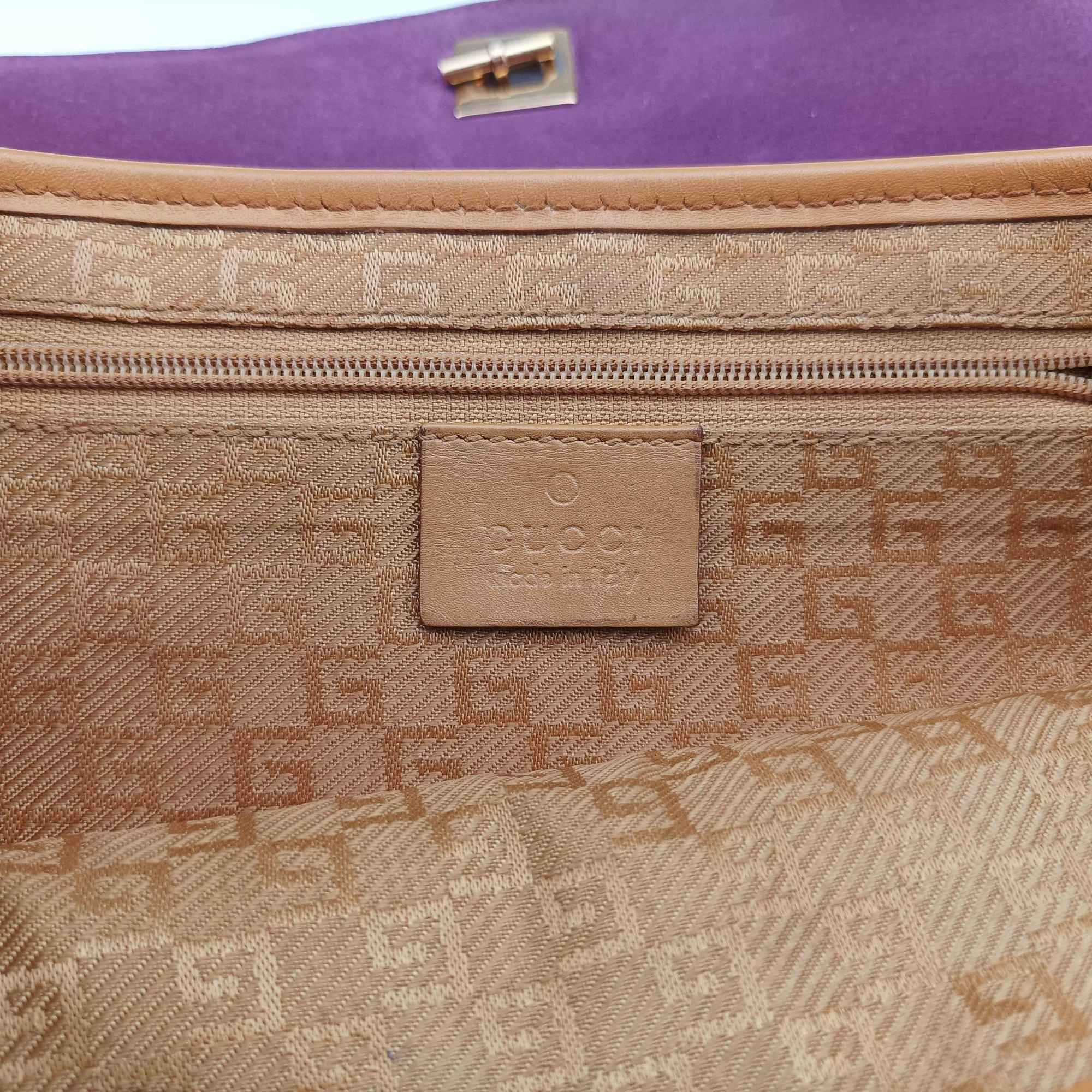 Pre-owned Gucci tiger head purplexbeige Suedexleather 001·41 handbag | stylenewstar