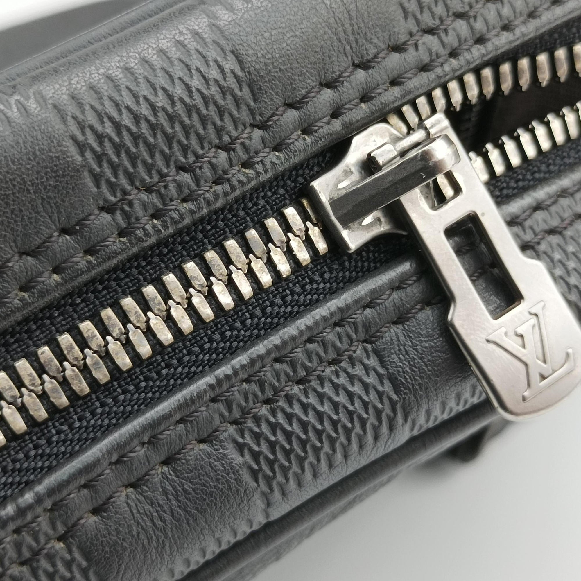 Pre-owned Louis Vuitton Port Document Voyage PM onyx Damier Infini N41146 handbag | stylenewstar