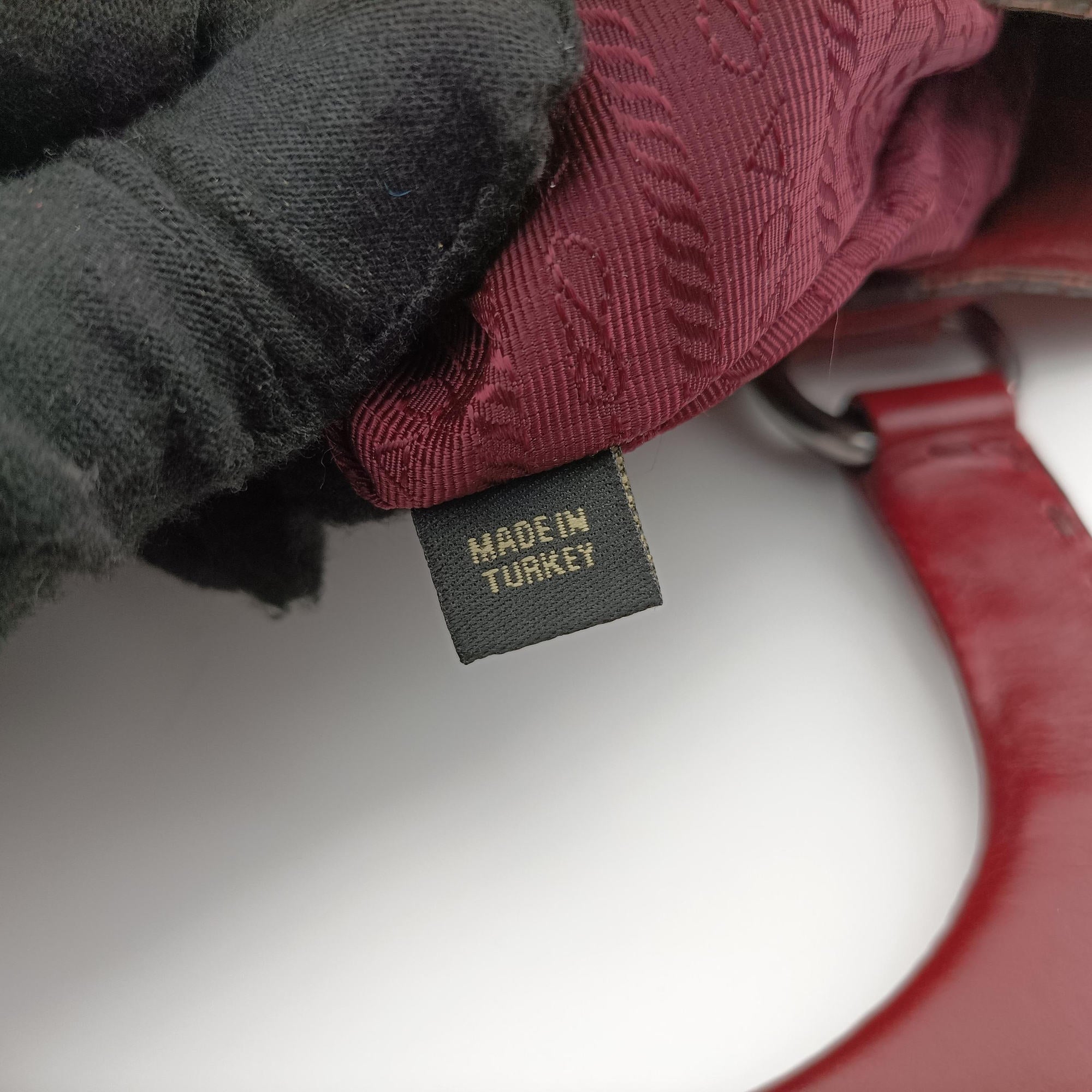 Pre-owned Prada Triangle Logo Bordeaux Leather  shoulderbag | stylenewstar