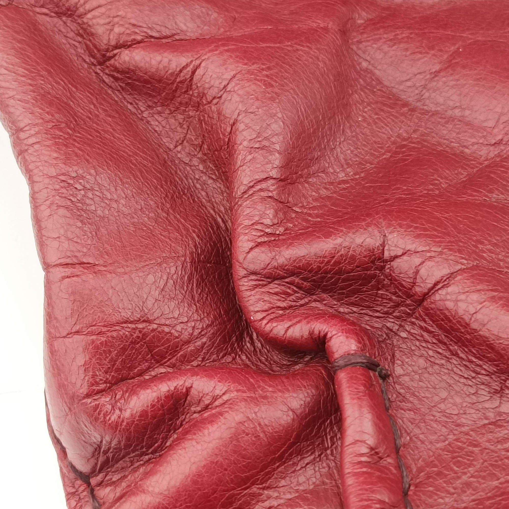 Pre-owned Prada Triangle Logo Bordeaux Leather  shoulderbag | stylenewstar