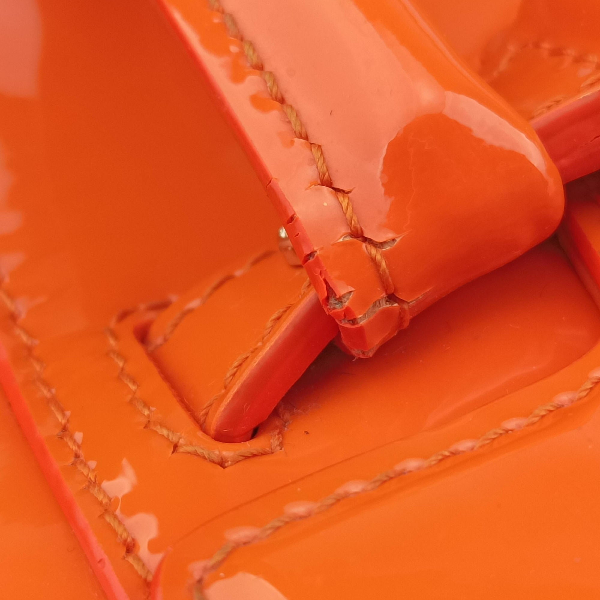 Pre-owned VERSACE La Medusa Orange patent  shoulderbag | stylenewstar