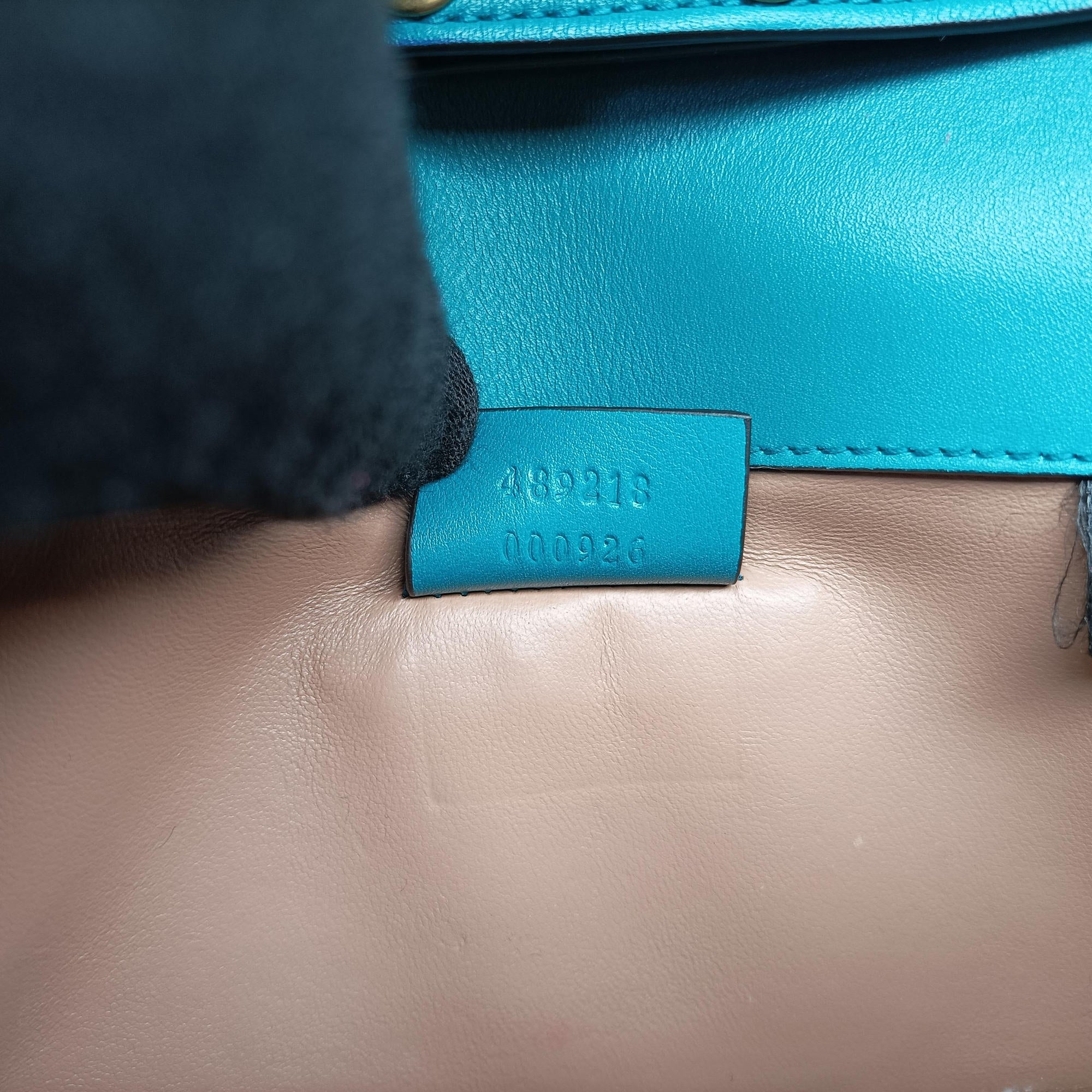 Pre-owned Gucci Broadway Blue velour 489218 shoulderbag | stylenewstar