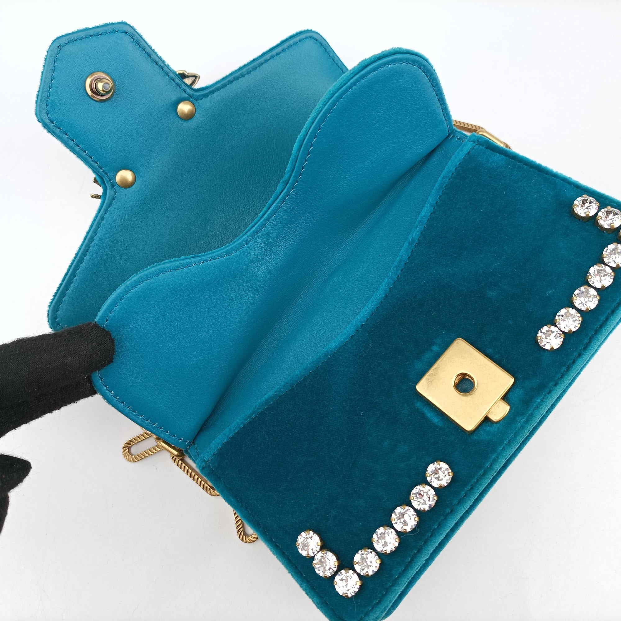 Pre-owned Gucci Broadway Blue velour 489218 shoulderbag | stylenewstar