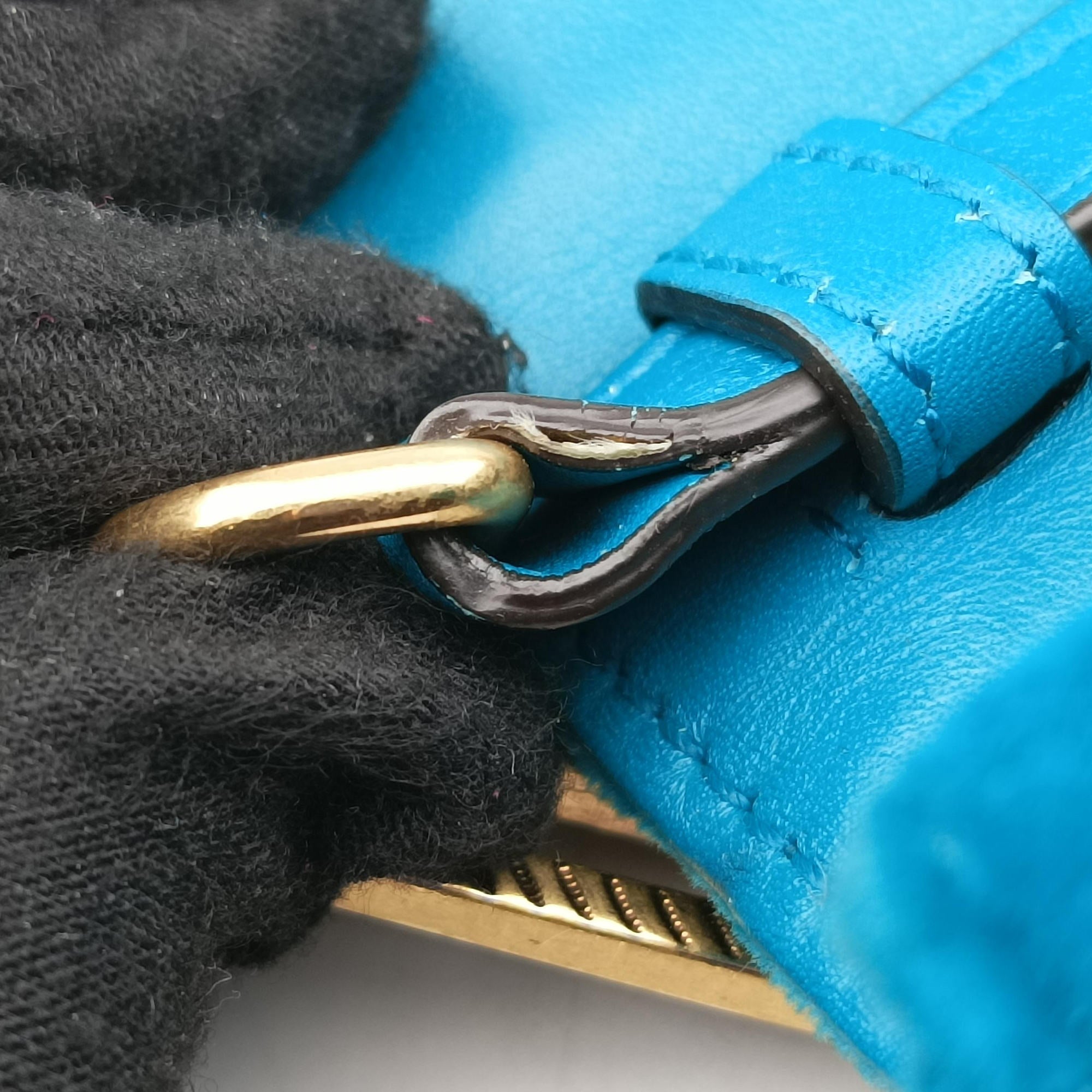 Pre-owned Gucci Broadway Blue velour 489218 shoulderbag | stylenewstar