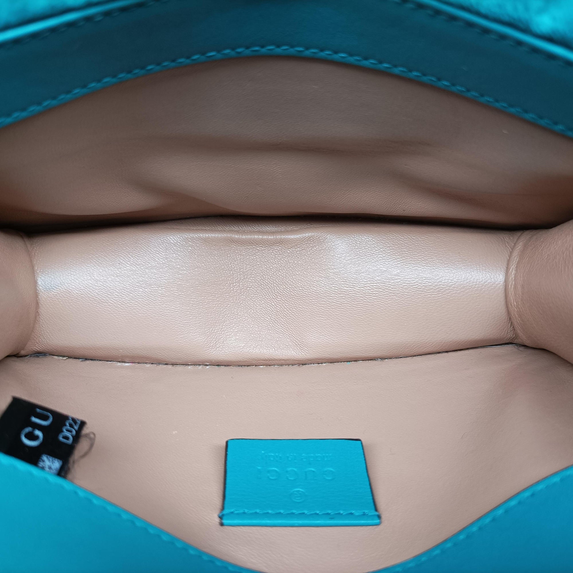 Pre-owned Gucci Broadway Blue velour 489218 shoulderbag | stylenewstar