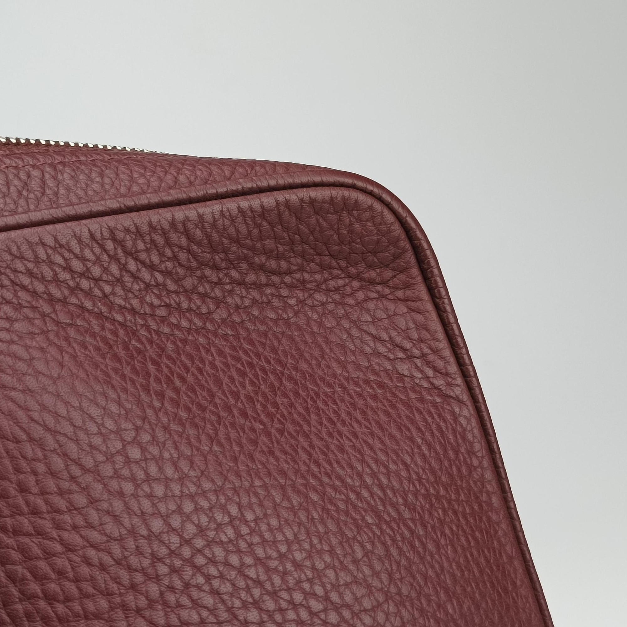 Pre-owned Louis Vuitton PDV Port Document Voyage Bordeaux Taurillon leather M56001 handbag | stylenewstar