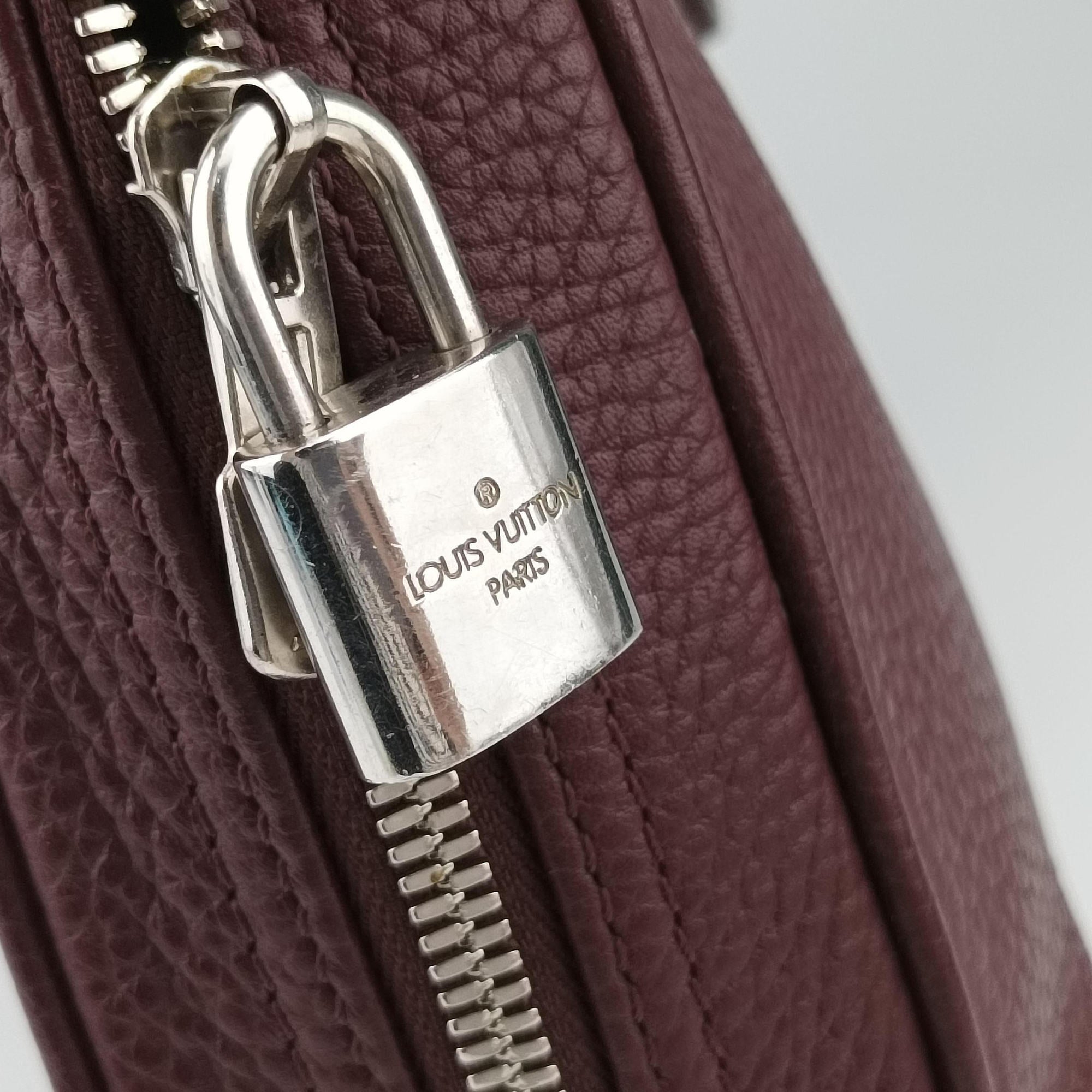 Pre-owned Louis Vuitton PDV Port Document Voyage Bordeaux Taurillon leather M56001 handbag | stylenewstar