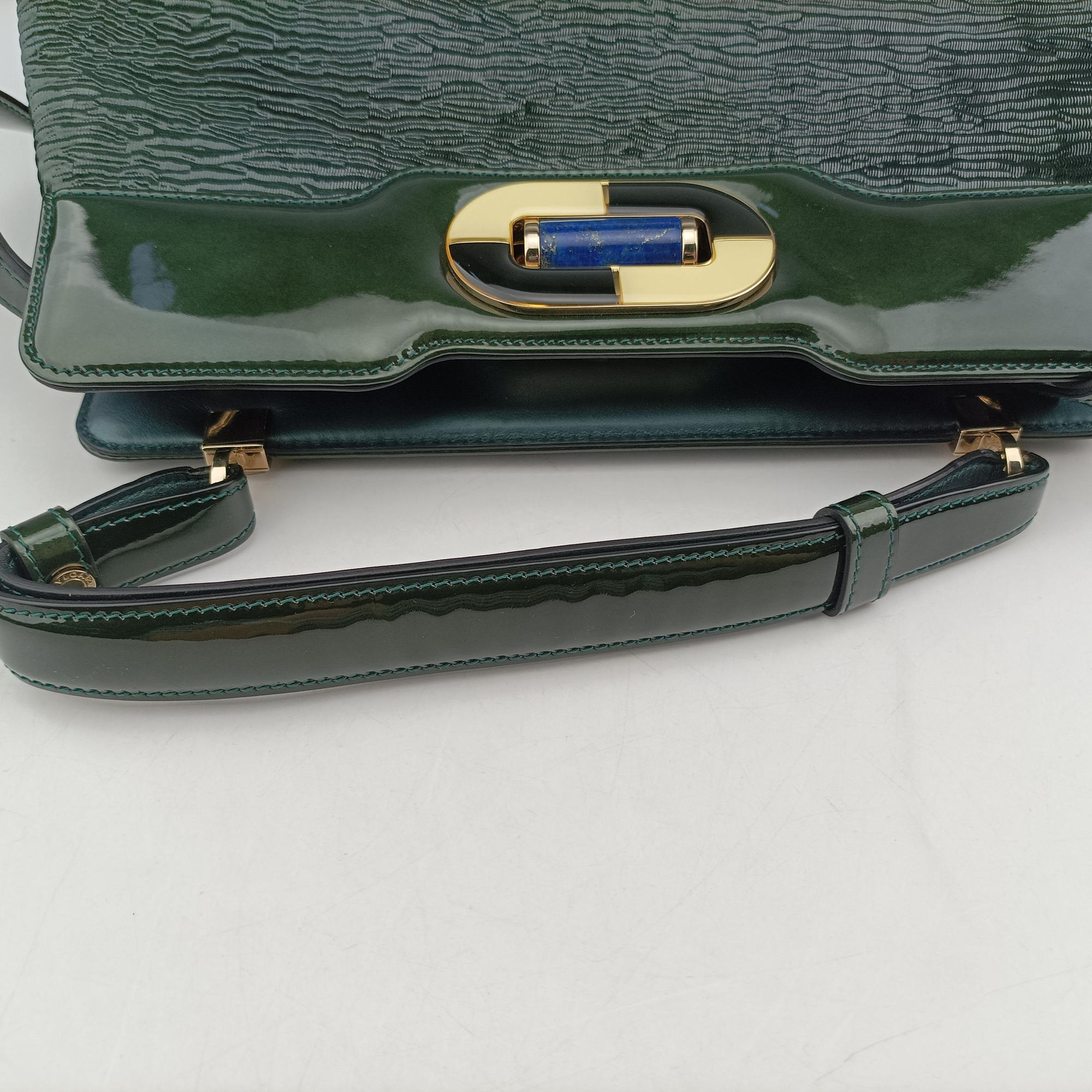 Pre-owned Bvlgari Isabella Rossellini Green patent  shoulderbag | stylenewstar