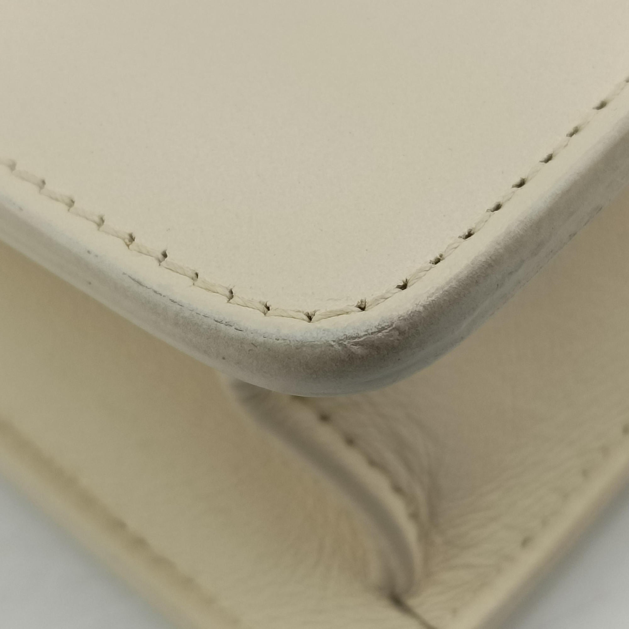 Vintage Christian Dior 30 Montaigne White leather  shoulderbag | stylenewstar