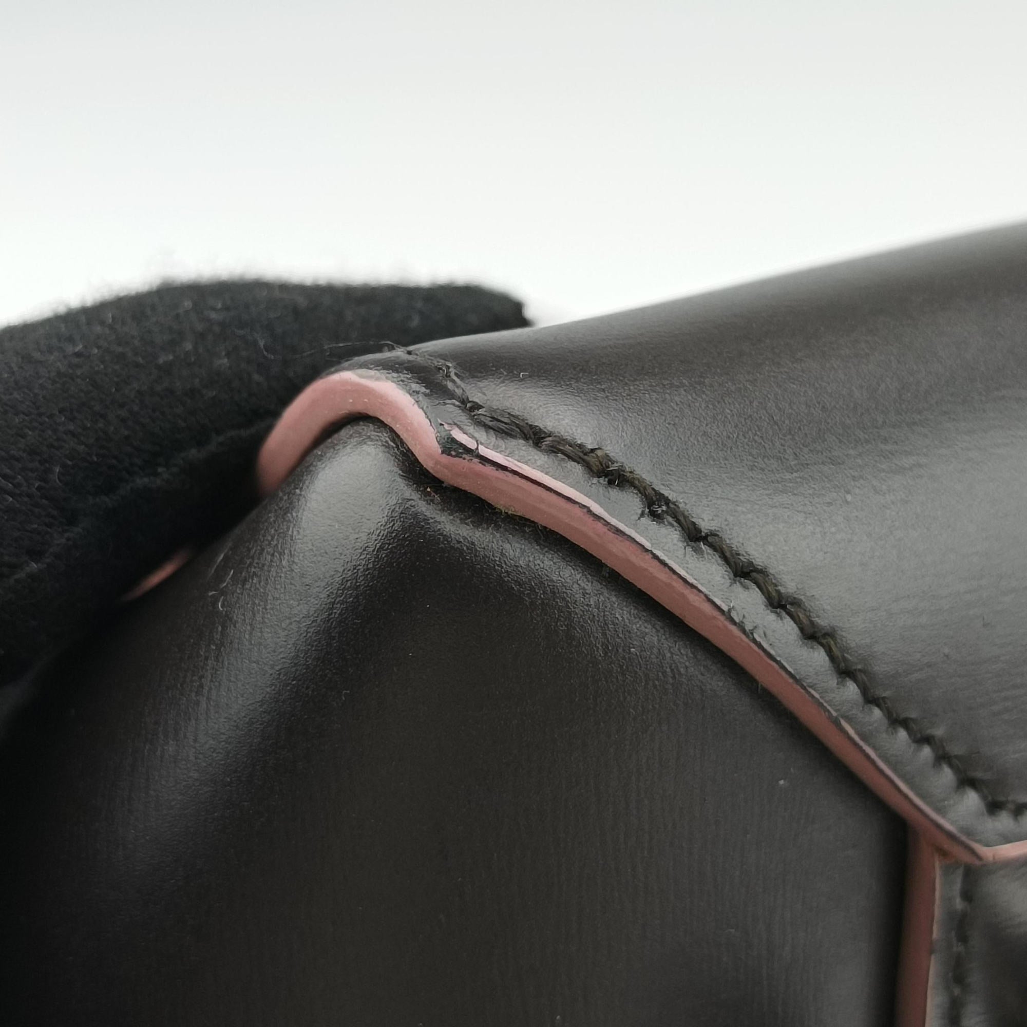Secondhand Celine Belt bag mini Black×pink leather  shoulderbag | stylenewstar
