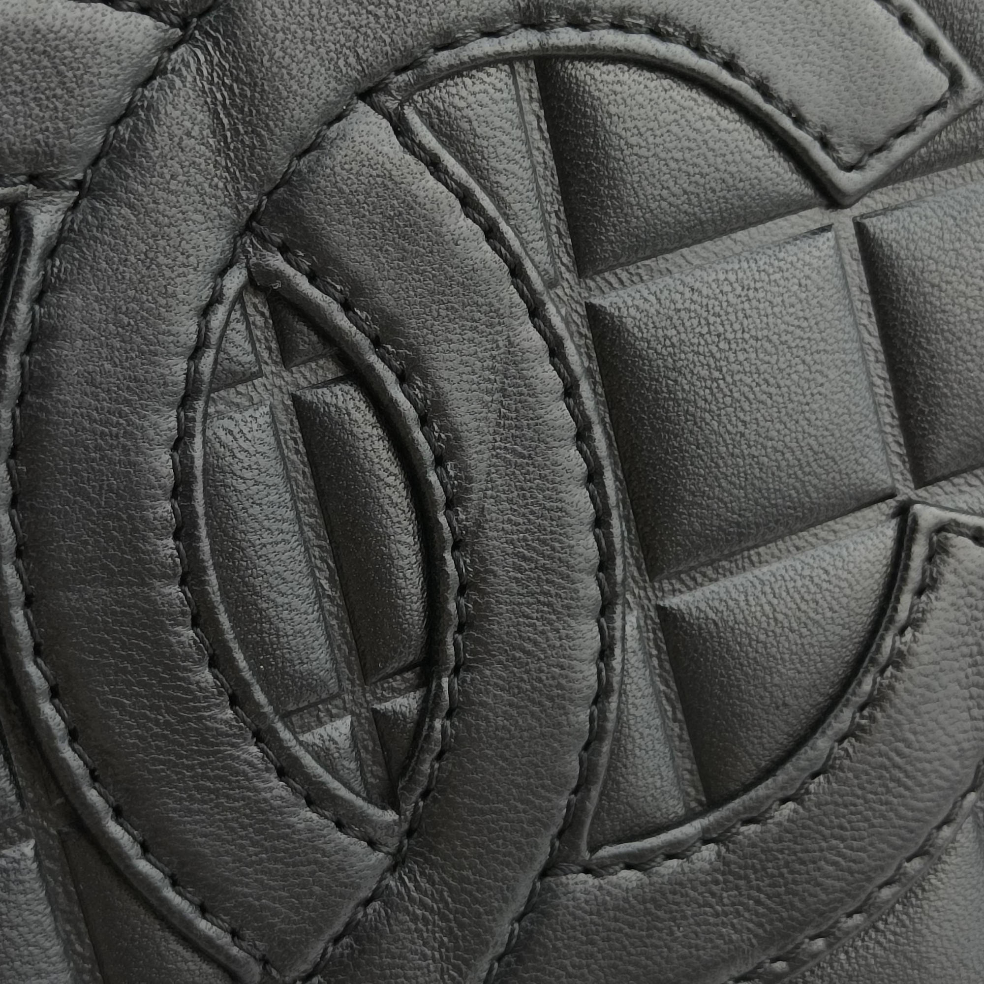 Pre-owned Chanel Choco Bar Black Leather A17443 shoulderbag | stylenewstar