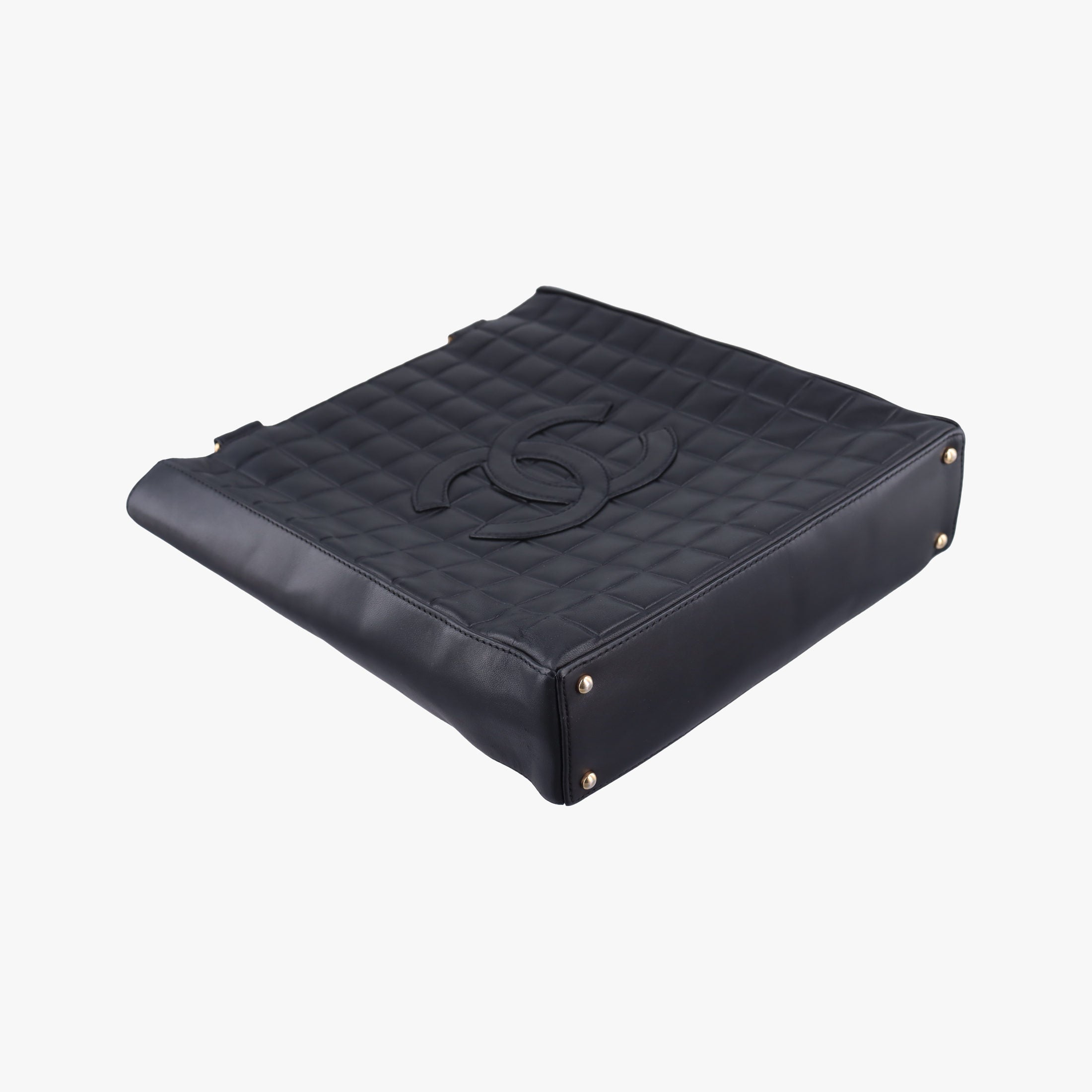 Pre-owned Chanel Choco Bar Black Leather A17443 shoulderbag | stylenewstar