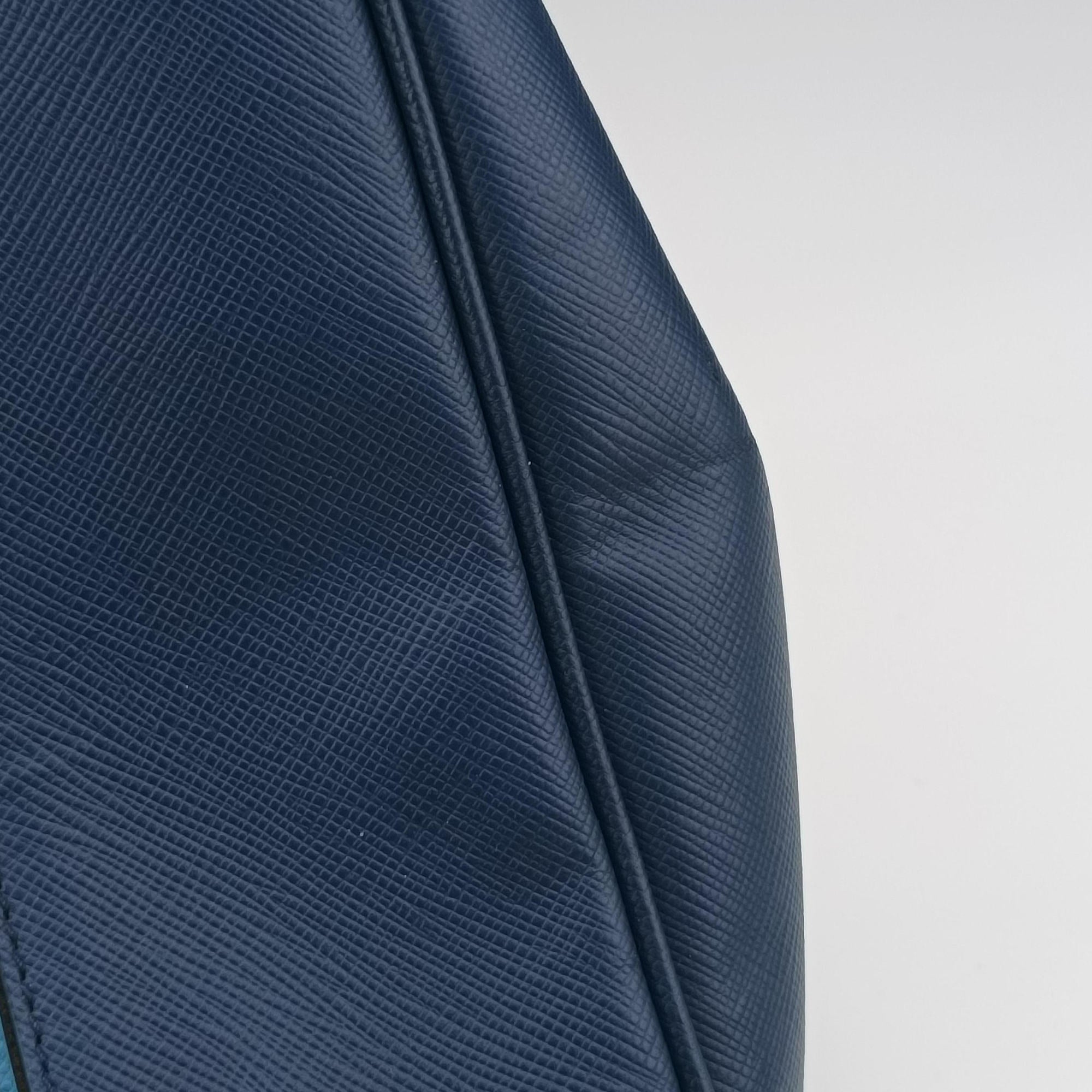Secondhand Prada Galleria Blue×Navy SAFFIANO Leather B2274C shoulderbag | stylenewstar