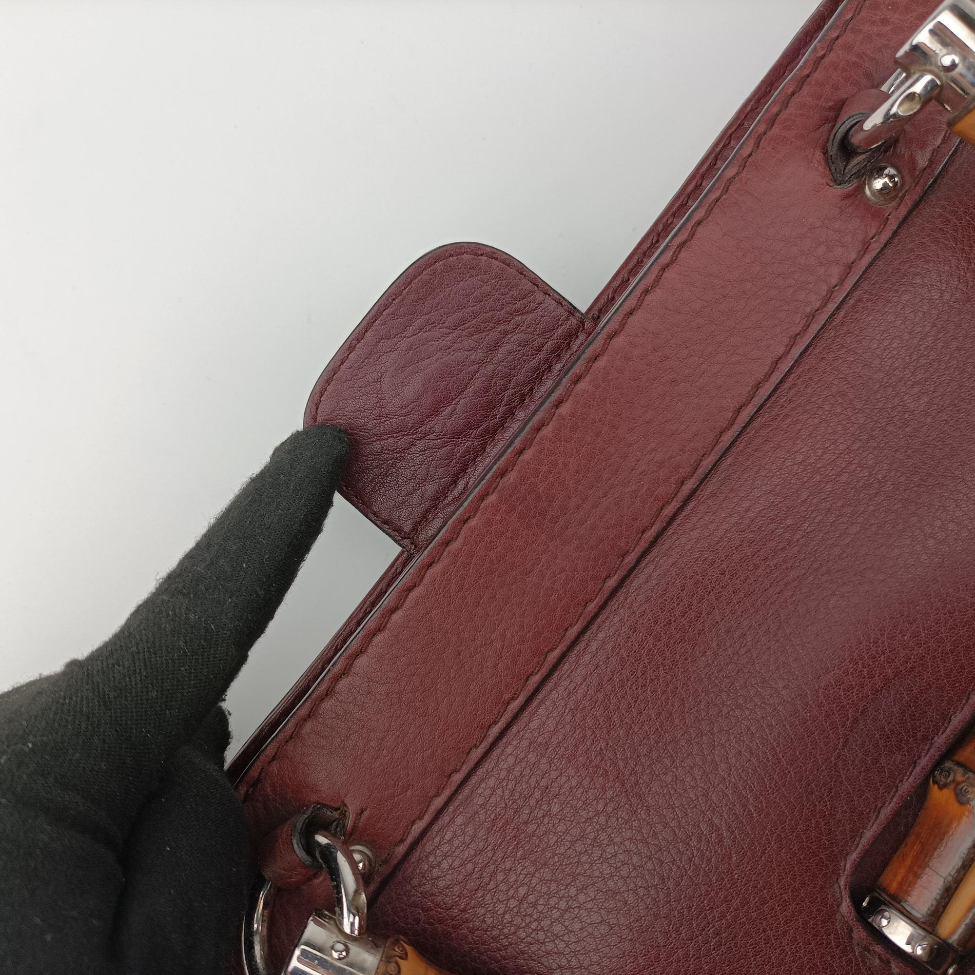 Pre-owned Gucci New Bamboo Tassel beige×burgundy canvas×leather 246860 handbag | stylenewstar