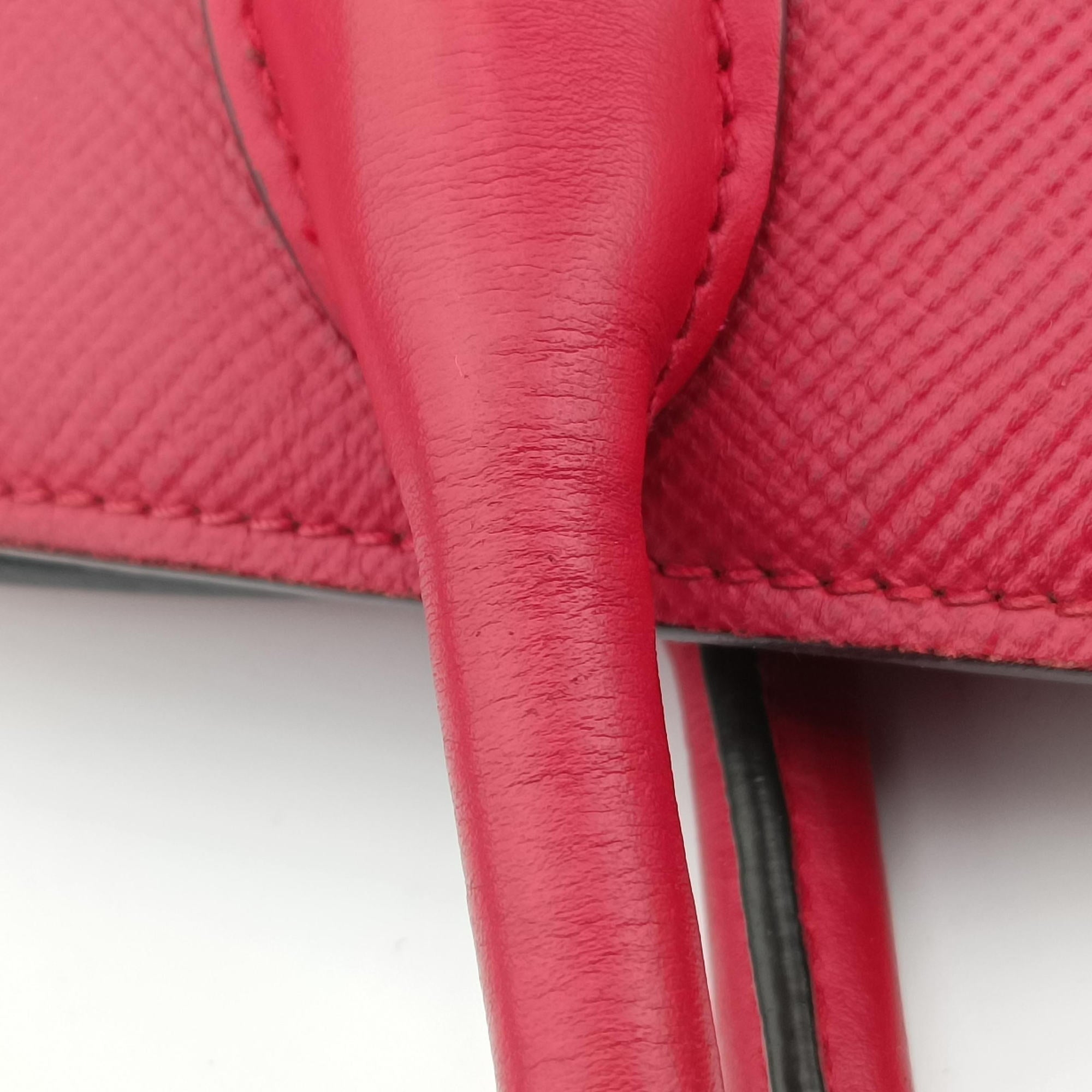 Pre-owned Prada Cuir Monochrome Red SAFFIANO　Leather 1BA155 shoulderbag | stylenewstar