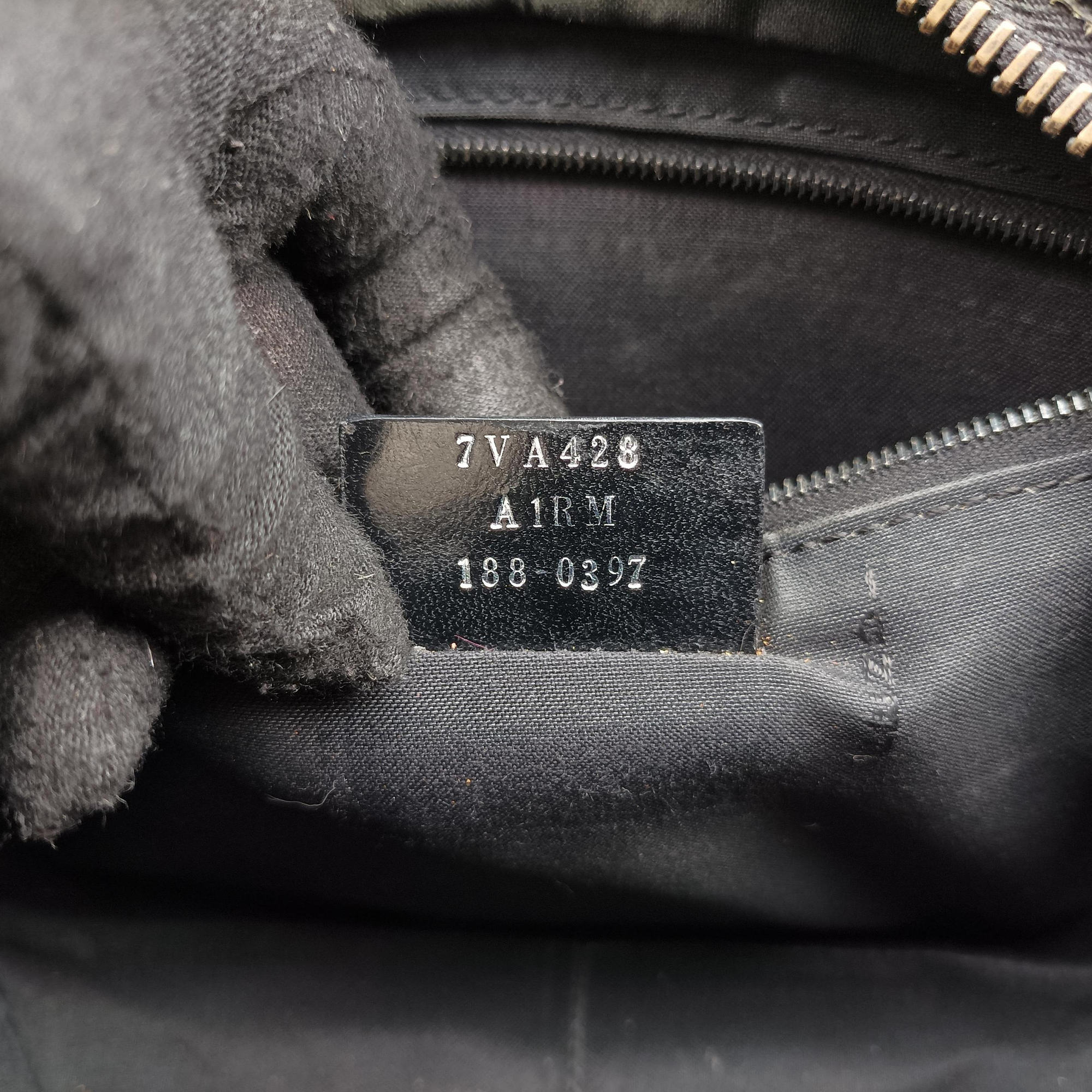 Pre-owned Fendi FF logo camera Black Leather 7VA428 shoulderbag | stylenewstar