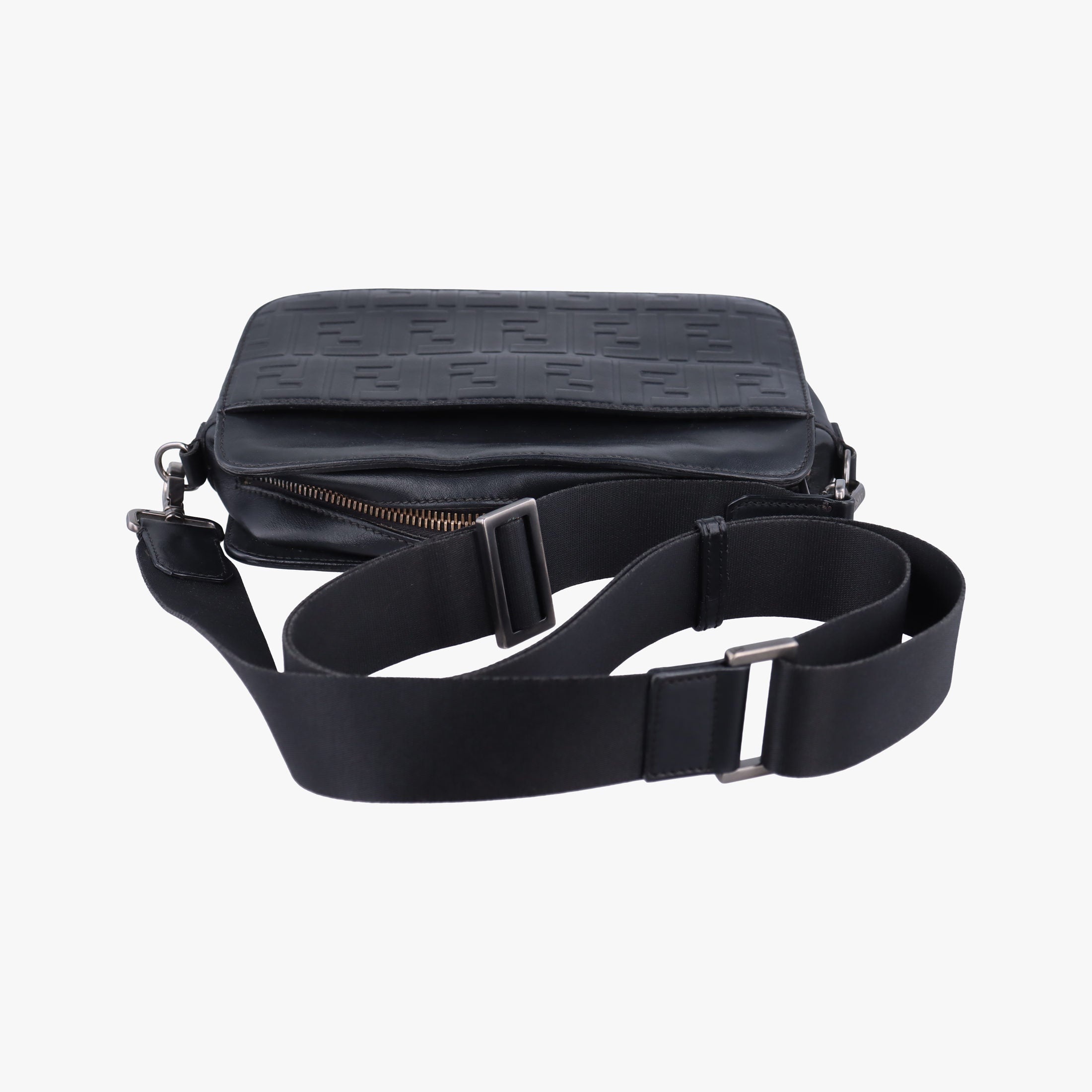 Pre-owned Fendi FF logo camera Black Leather 7VA428 shoulderbag | stylenewstar