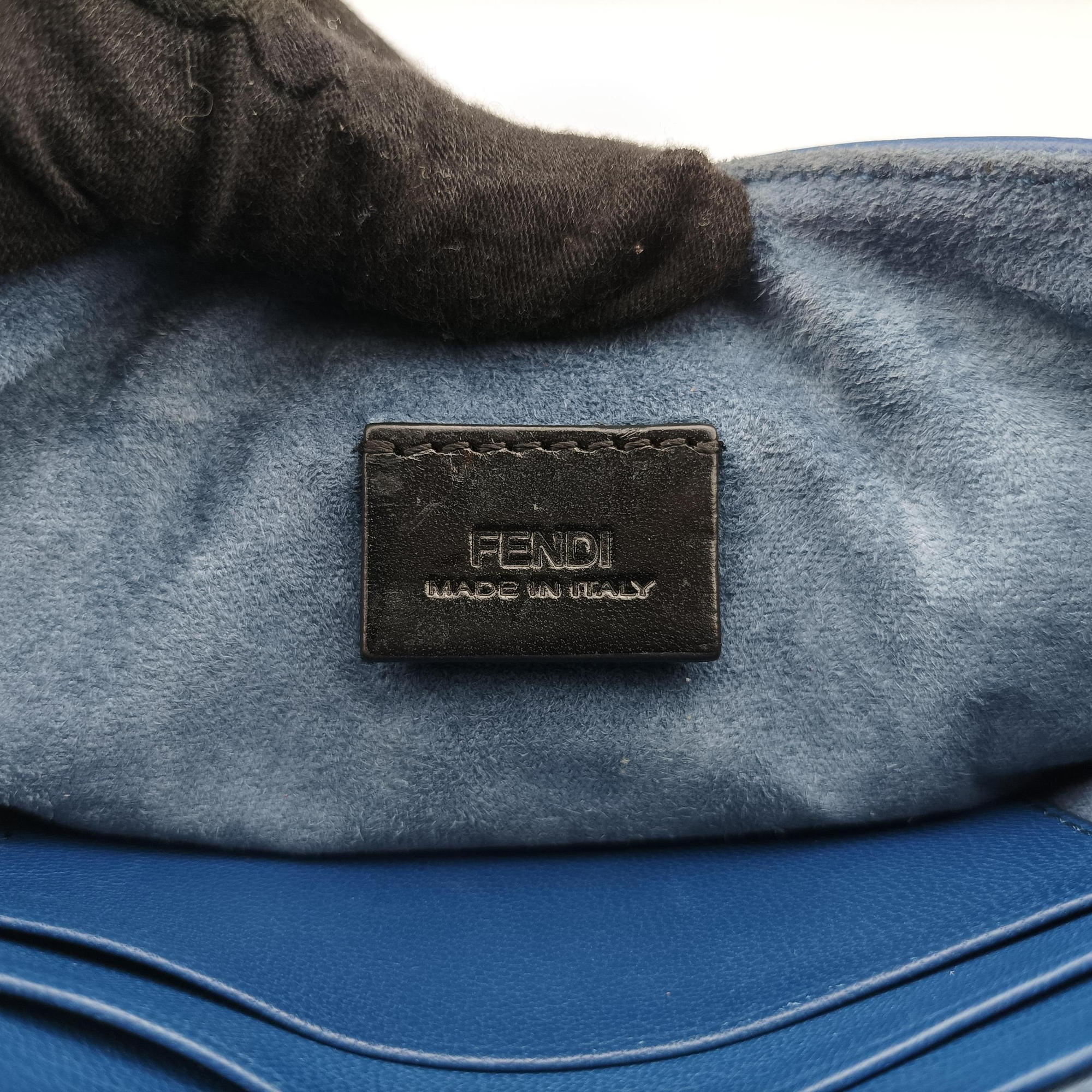 Secondhand Fendi Mini Be Baguette Blue Leather 8M0315 shoulderbag | stylenewstar