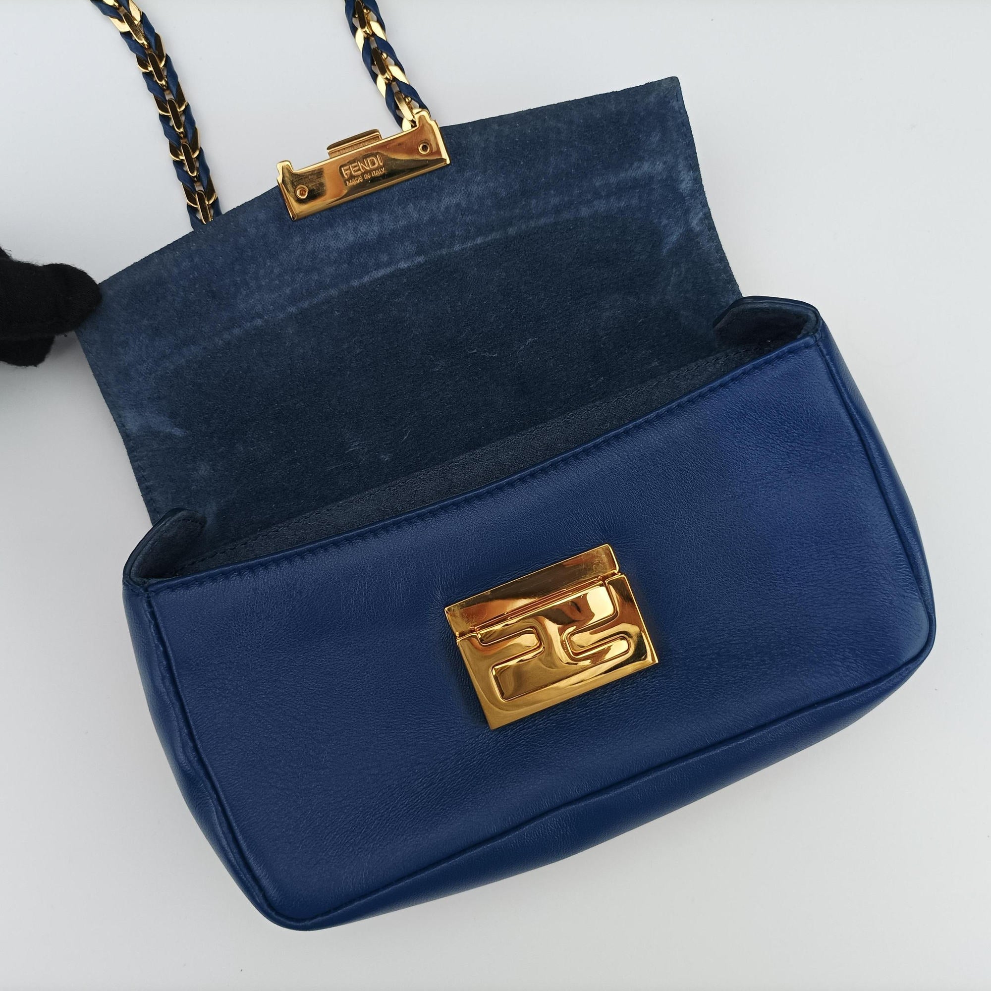 Secondhand Fendi Mini Be Baguette Blue Leather 8M0315 shoulderbag | stylenewstar