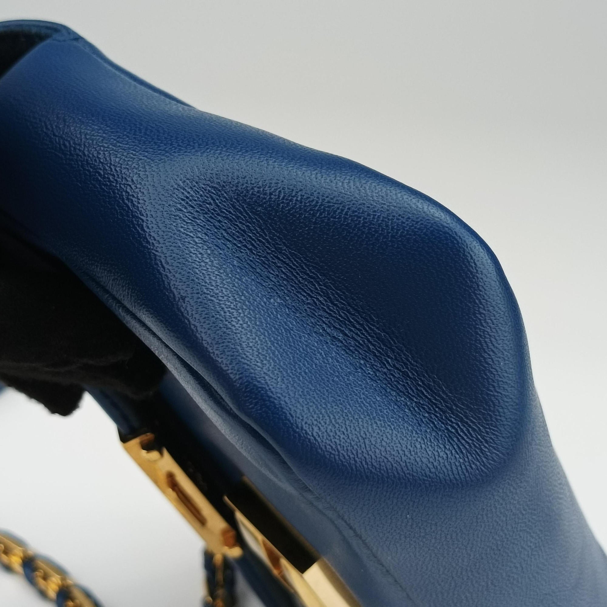 Secondhand Fendi Mini Be Baguette Blue Leather 8M0315 shoulderbag | stylenewstar