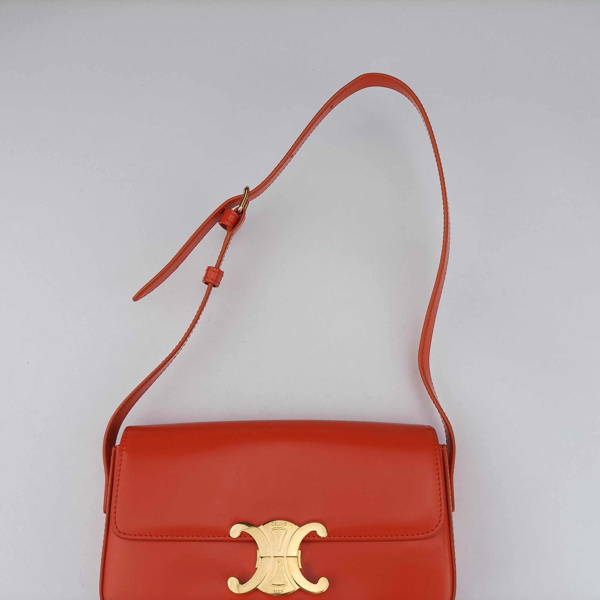 Pre-owned Celine Triomphe Orange Leather  shoulderbag | stylenewstar