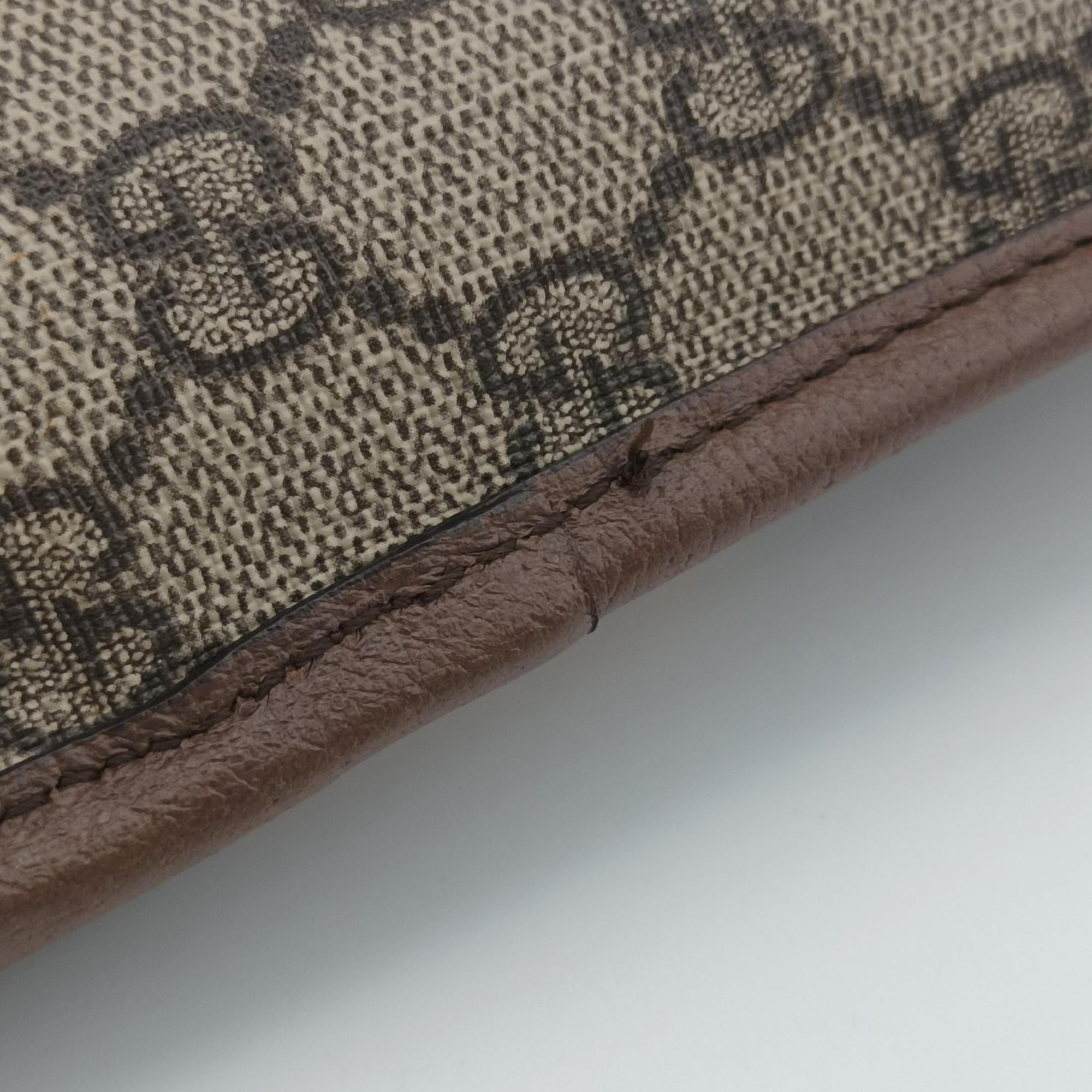 Pre-owned Gucci NEO VINTAGE GG Supreme beige×Brown PVC coated canvas×Leather 493930 bum bag/waist bag | stylenewstar