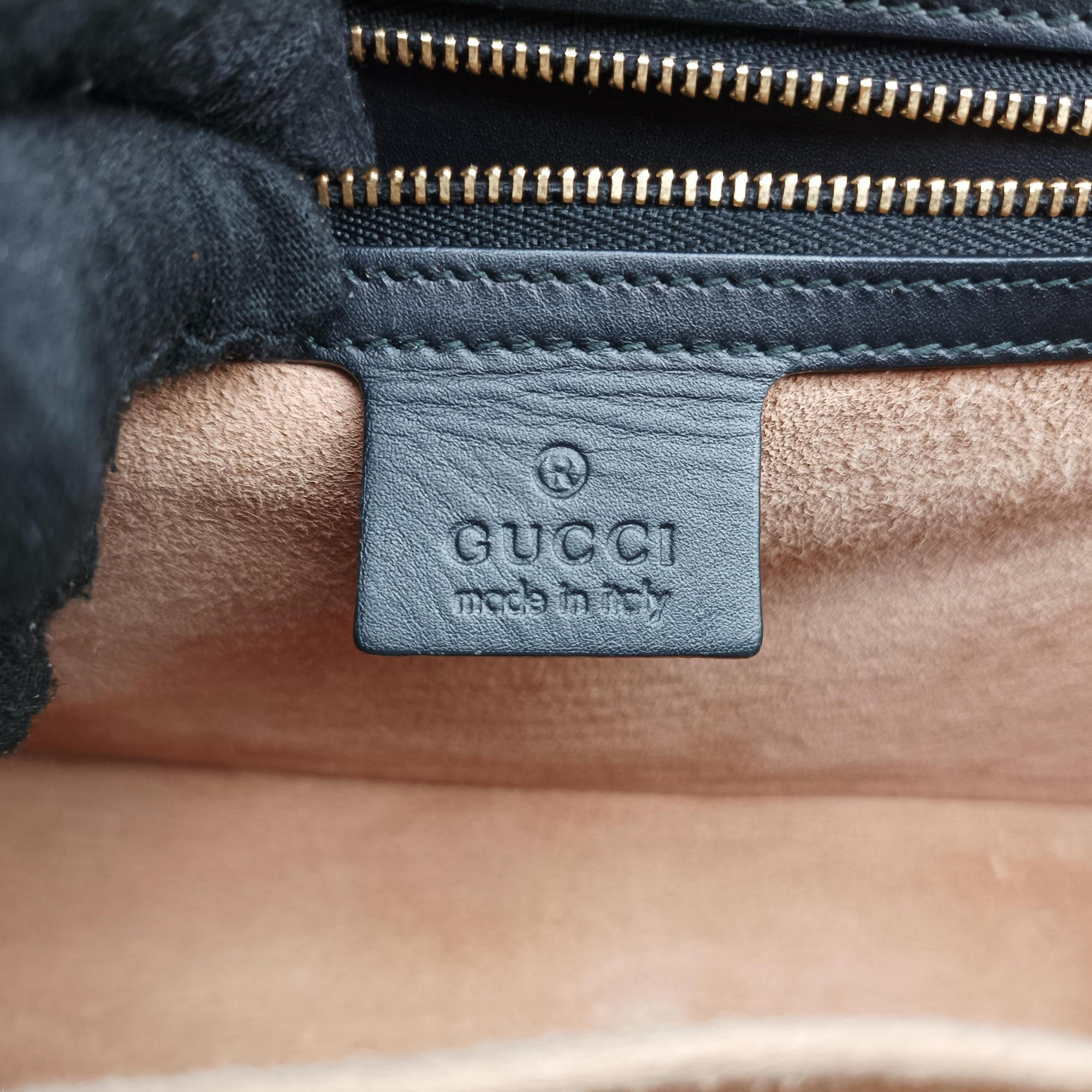Pre-owned Gucci Sylvie Black×Green×Red Leather 421882 shoulderbag | stylenewstar
