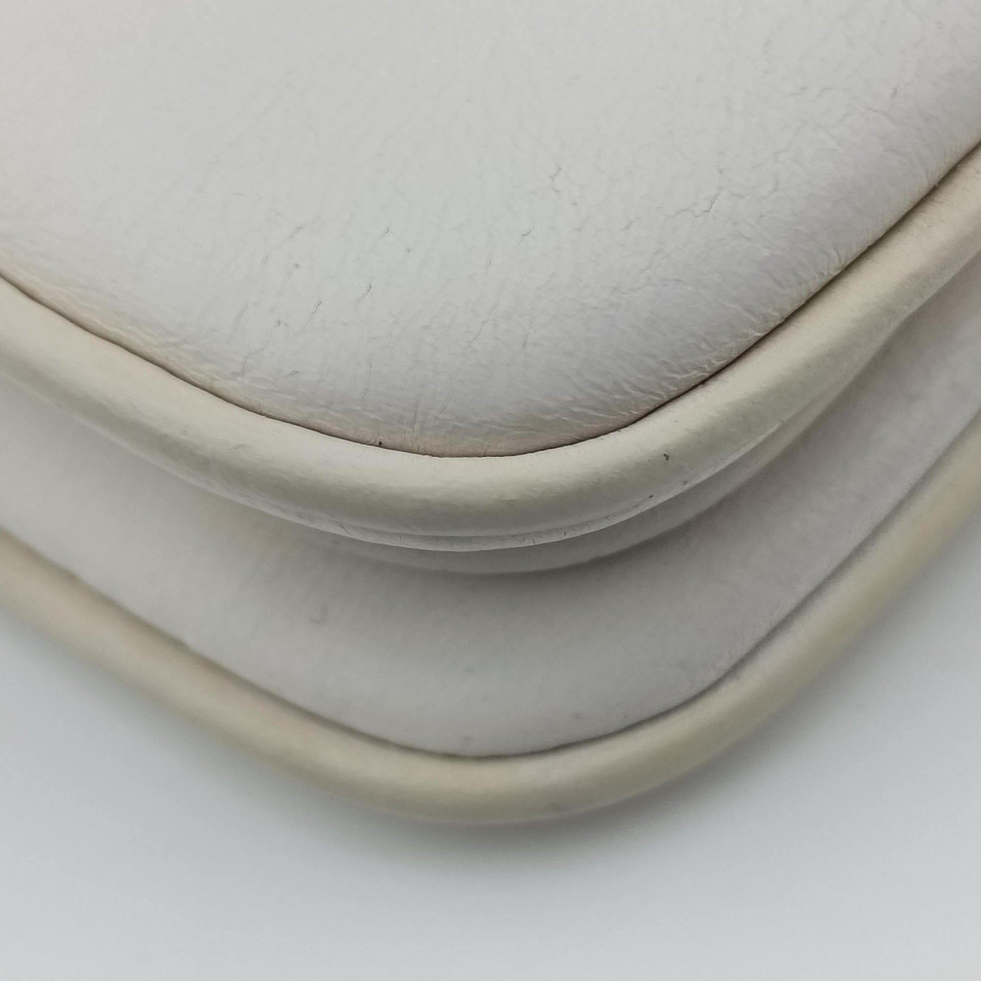 Pre-owned Gucci horse bit White Leather  shoulderbag | stylenewstar