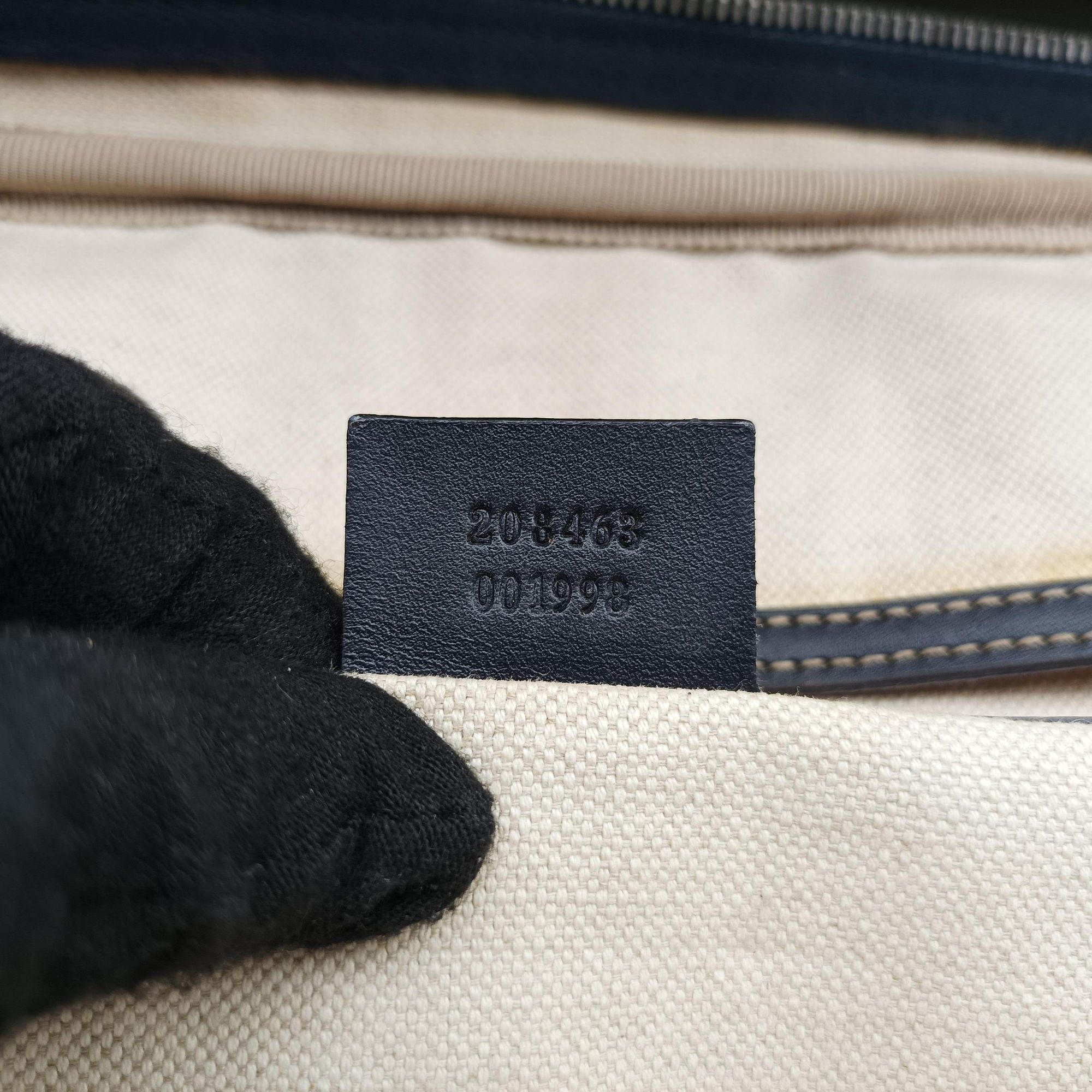 Pre-owned Gucci GG Supreme Briefcase Beige×Black PVC coated canvas x Leather 208463 shoulderbag | stylenewstar