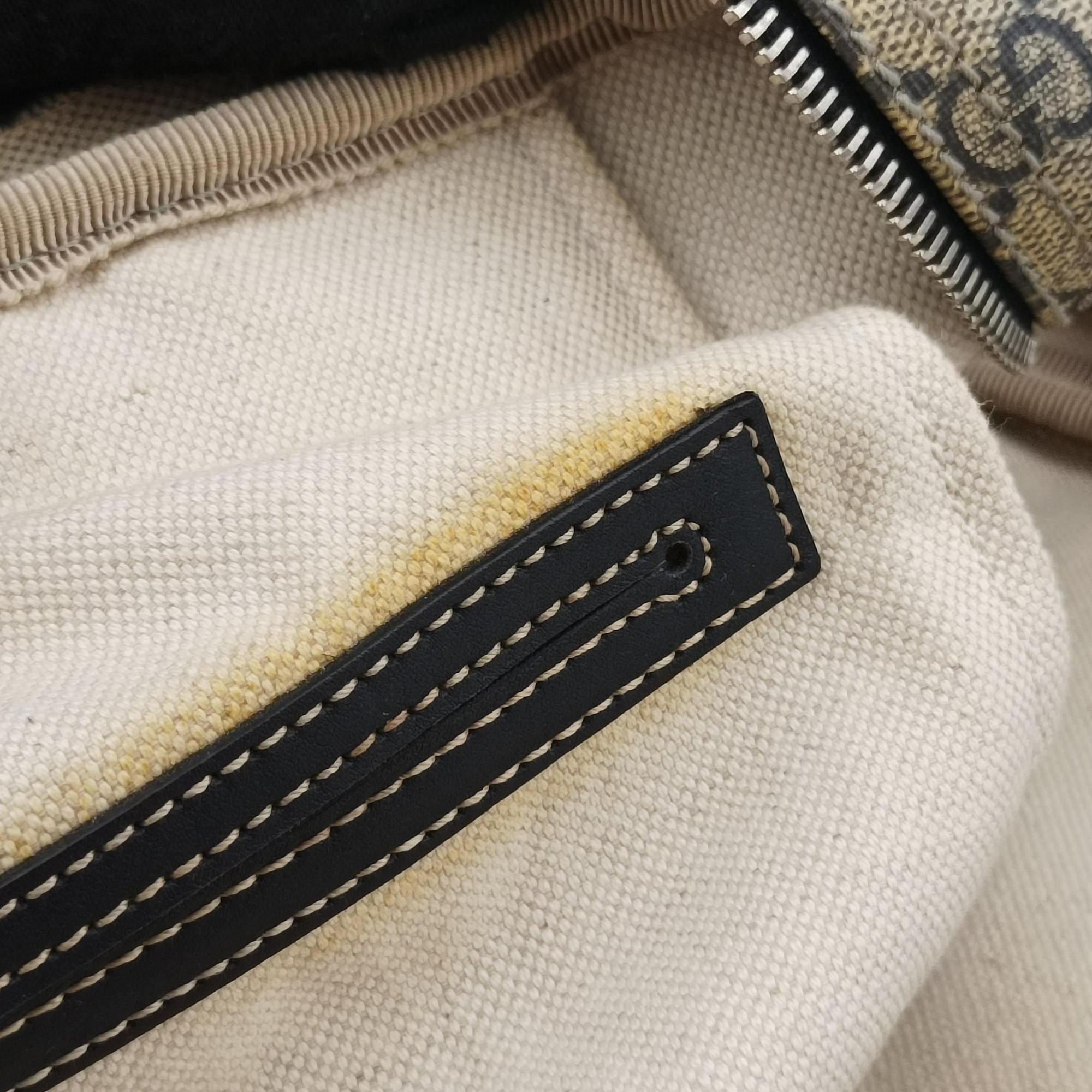 Pre-owned Gucci GG Supreme Briefcase Beige×Black PVC coated canvas x Leather 208463 shoulderbag | stylenewstar