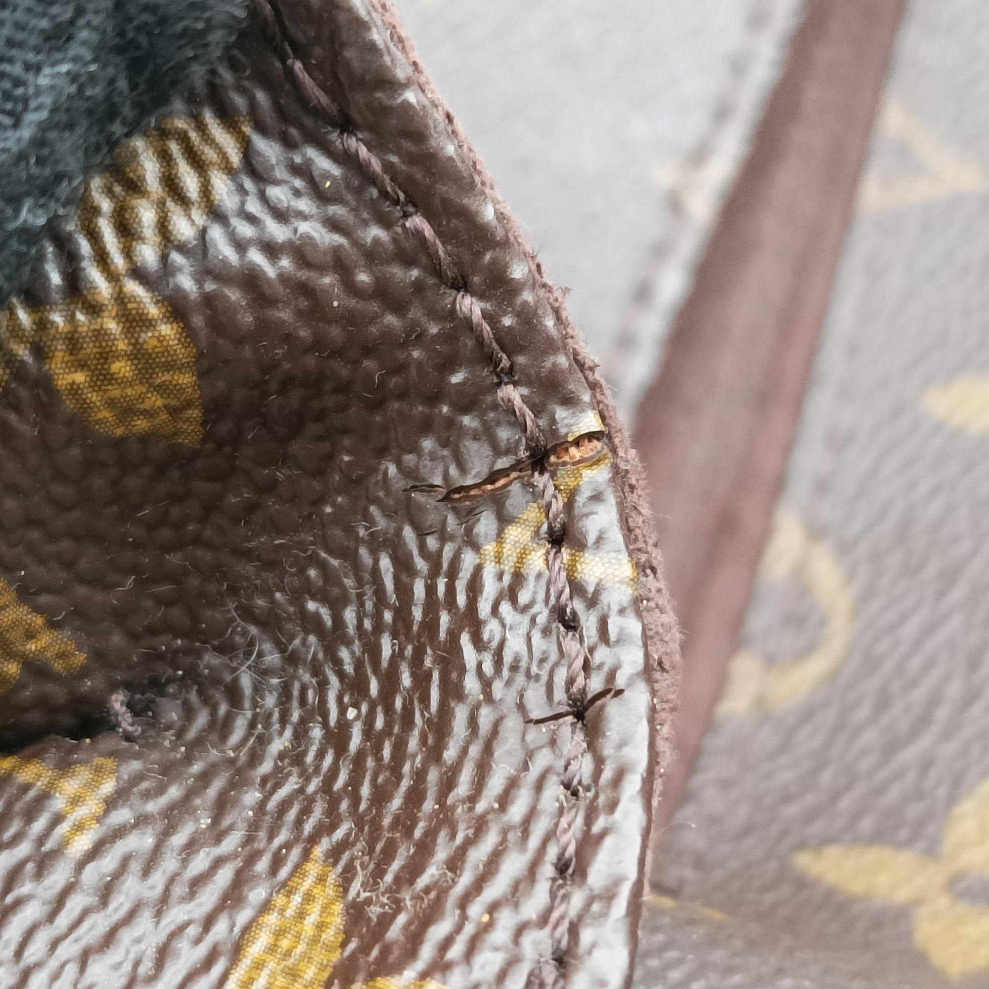 Secondhand Louis Vuitton Pochette Metis MM Brown Monogram Canvas M44875 shoulderbag | stylenewstar
