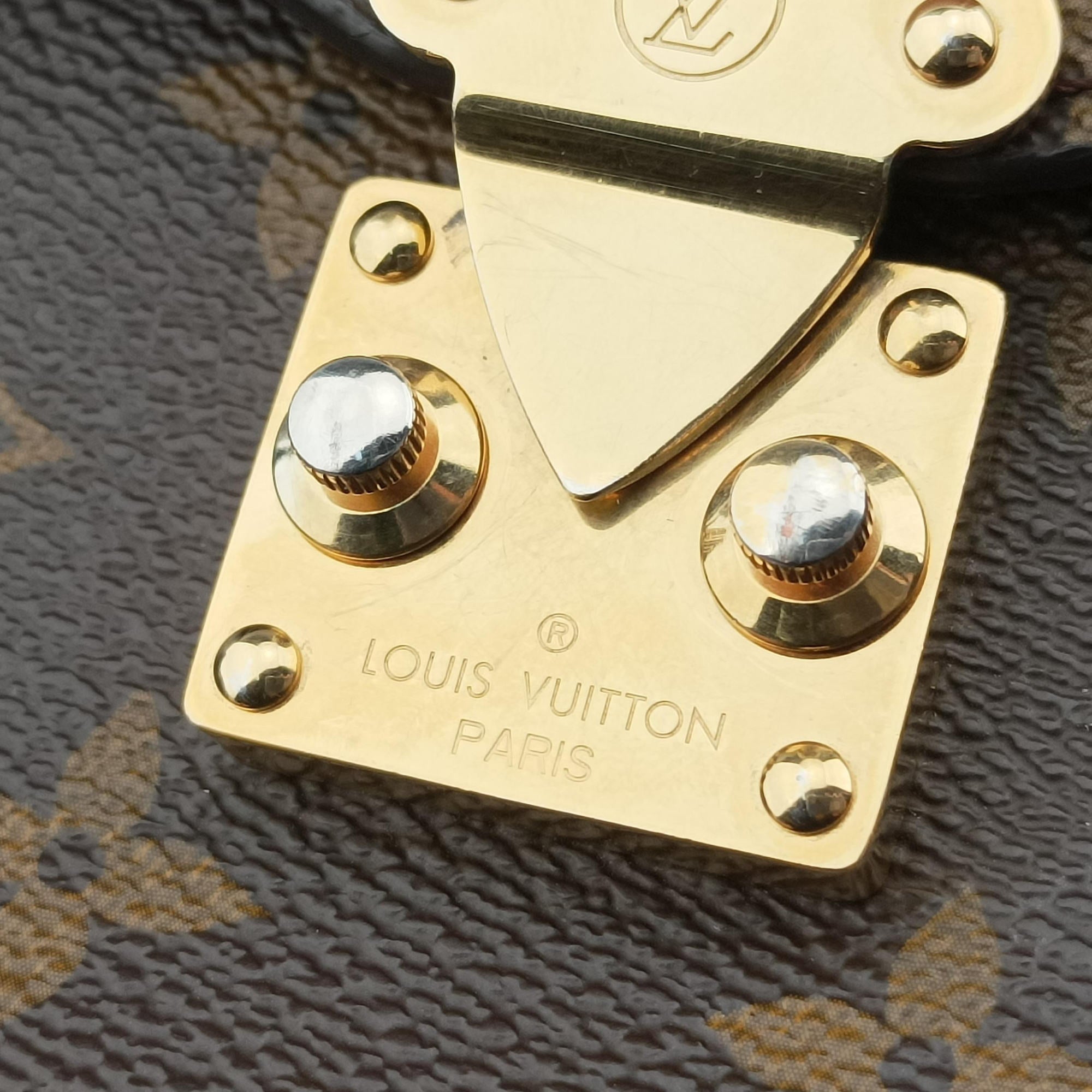 Secondhand Louis Vuitton Pochette Metis MM Brown Monogram Canvas M44875 shoulderbag | stylenewstar