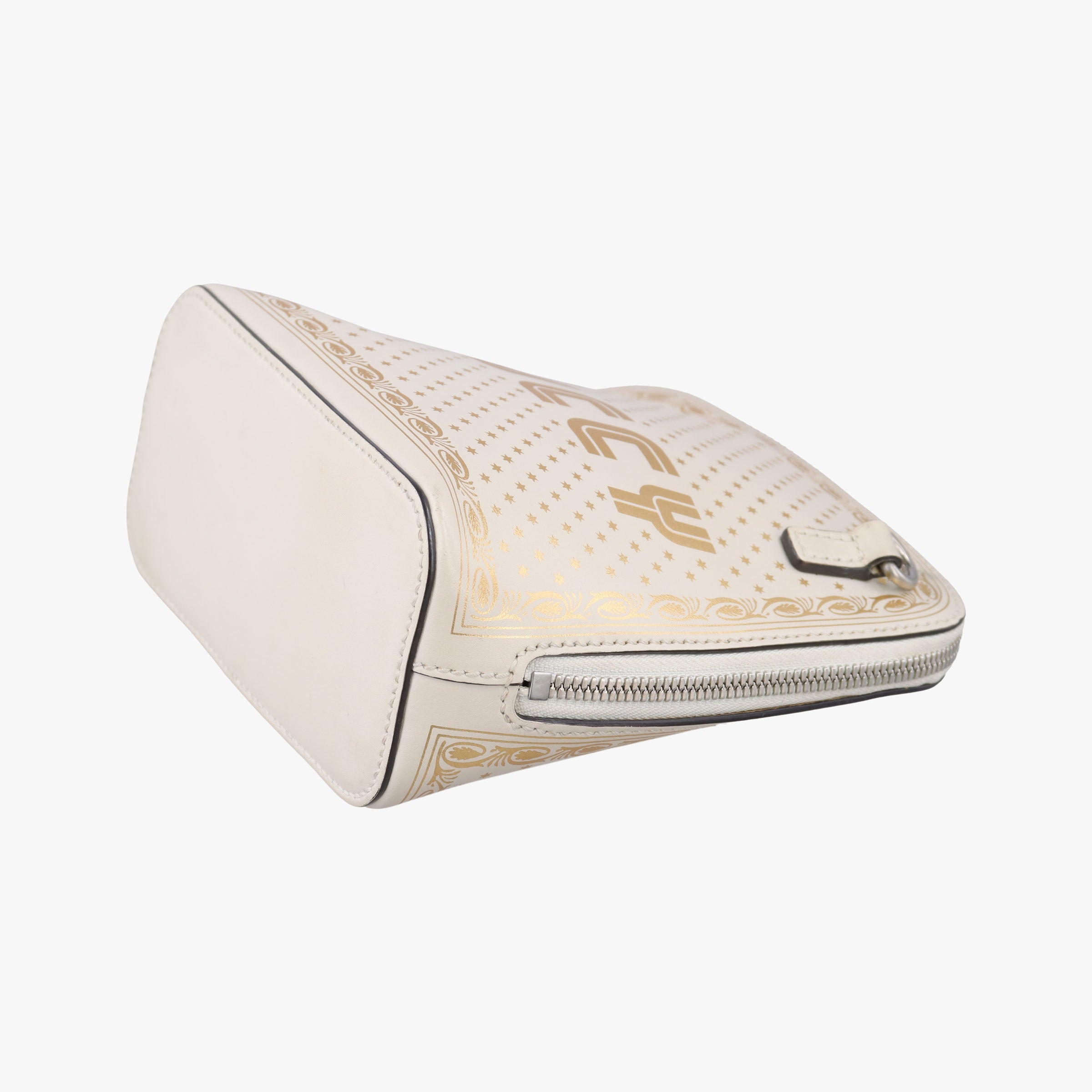 Pre-owned Gucci SEGA collaboration GUCCY print White Leather 511189 shoulderbag | stylenewstar