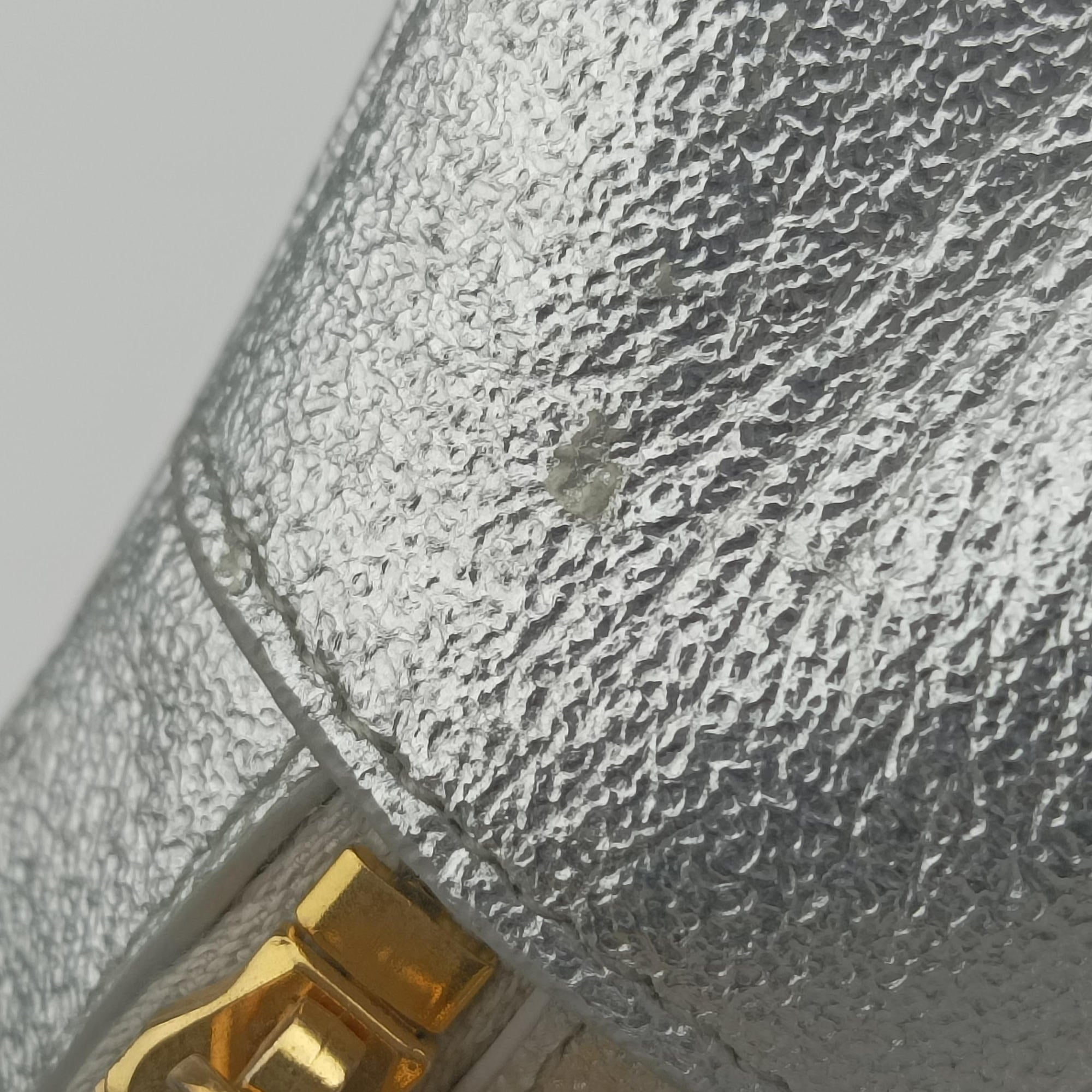 Pre-owned Yves Saint Laurent Monogram Blogger Silver Leather 425317 shoulderbag | stylenewstar