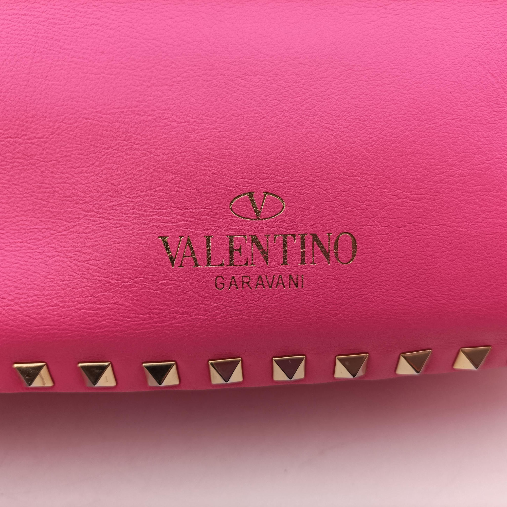 Pre-owned Valentino Rockstud Pink Leather  shoulderbag | stylenewstar