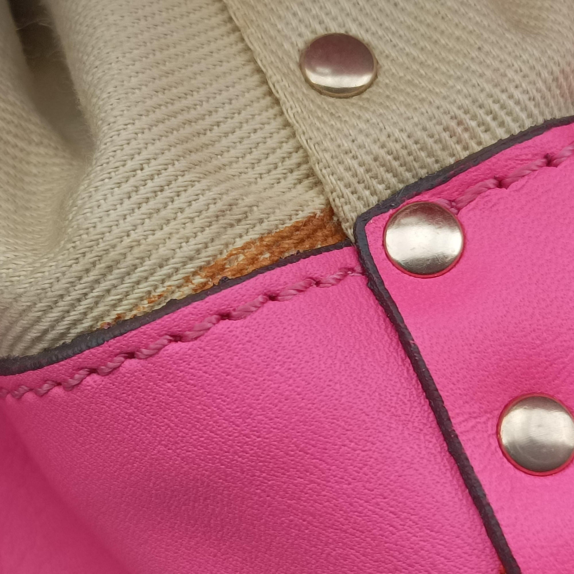 Pre-owned Valentino Rockstud Pink Leather  shoulderbag | stylenewstar