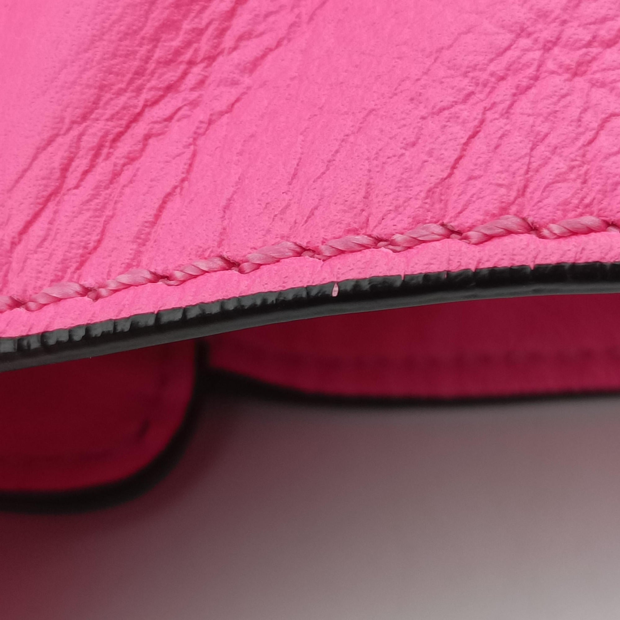 Pre-owned Valentino Rockstud Pink Leather  shoulderbag | stylenewstar