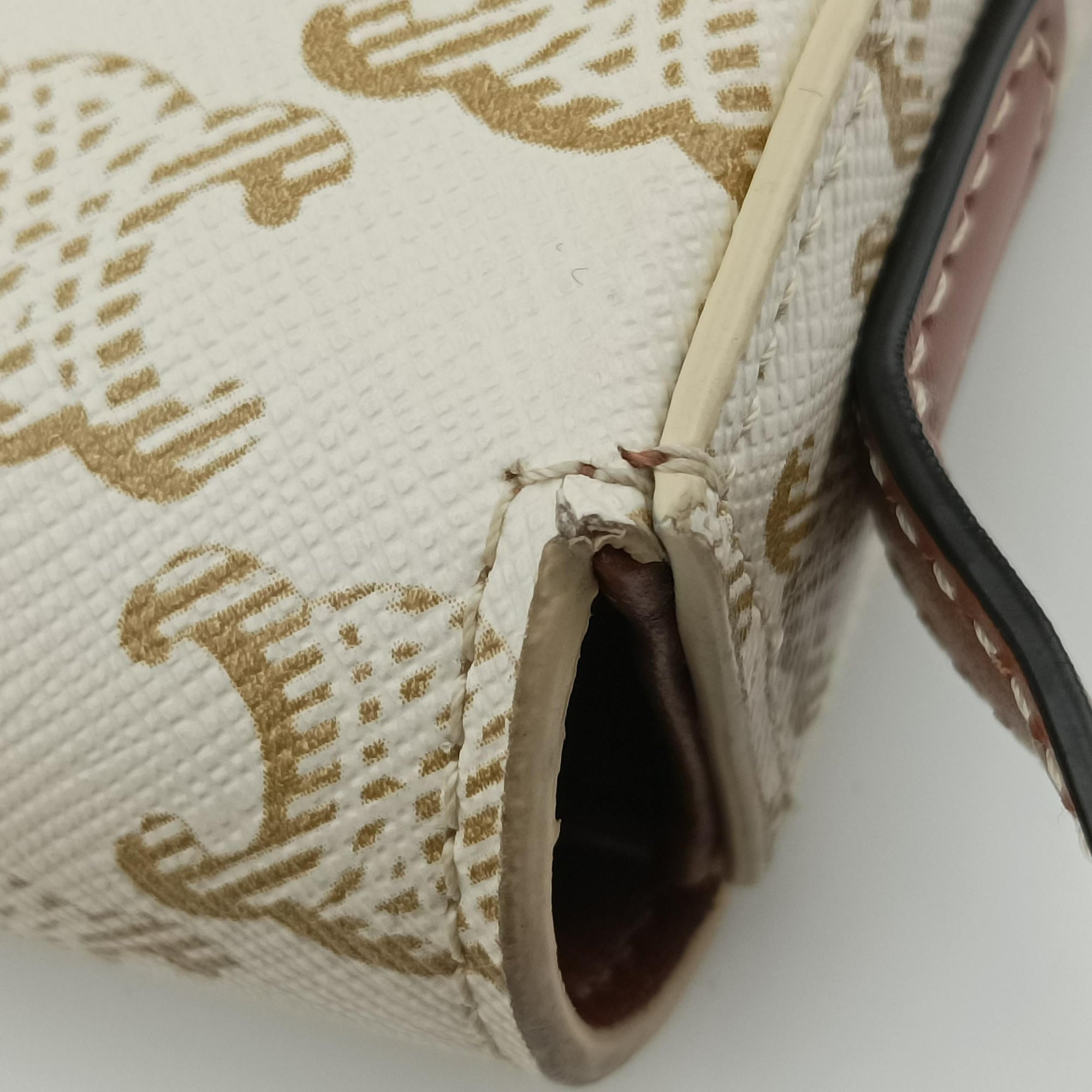 Vintage Celine Teen Triomphe White PVC coated canvas  shoulderbag | stylenewstar