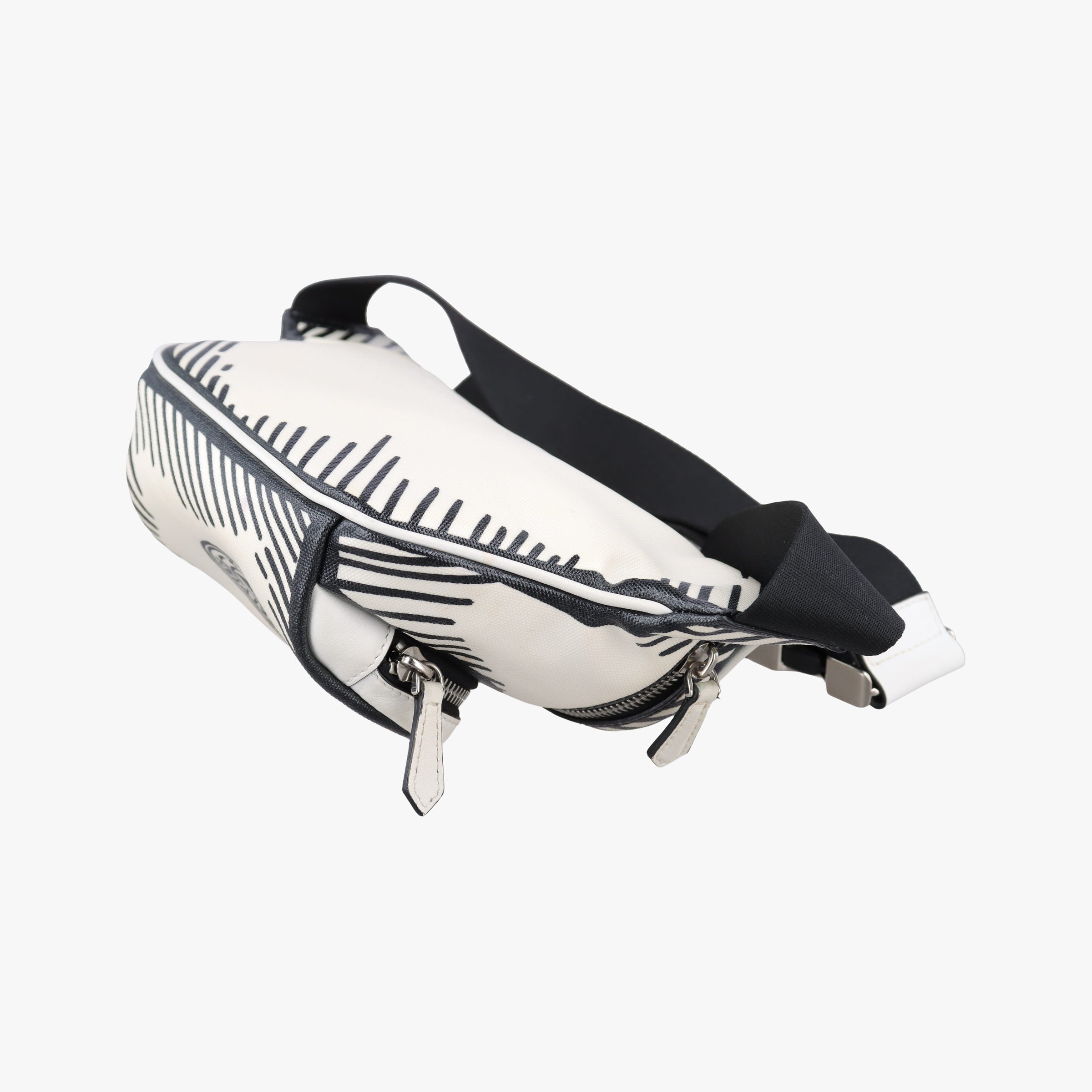 Secondhand Fendi California Sky White × Black PVC coated canvas 7VA483 bum bag/waist bag | stylenewstar