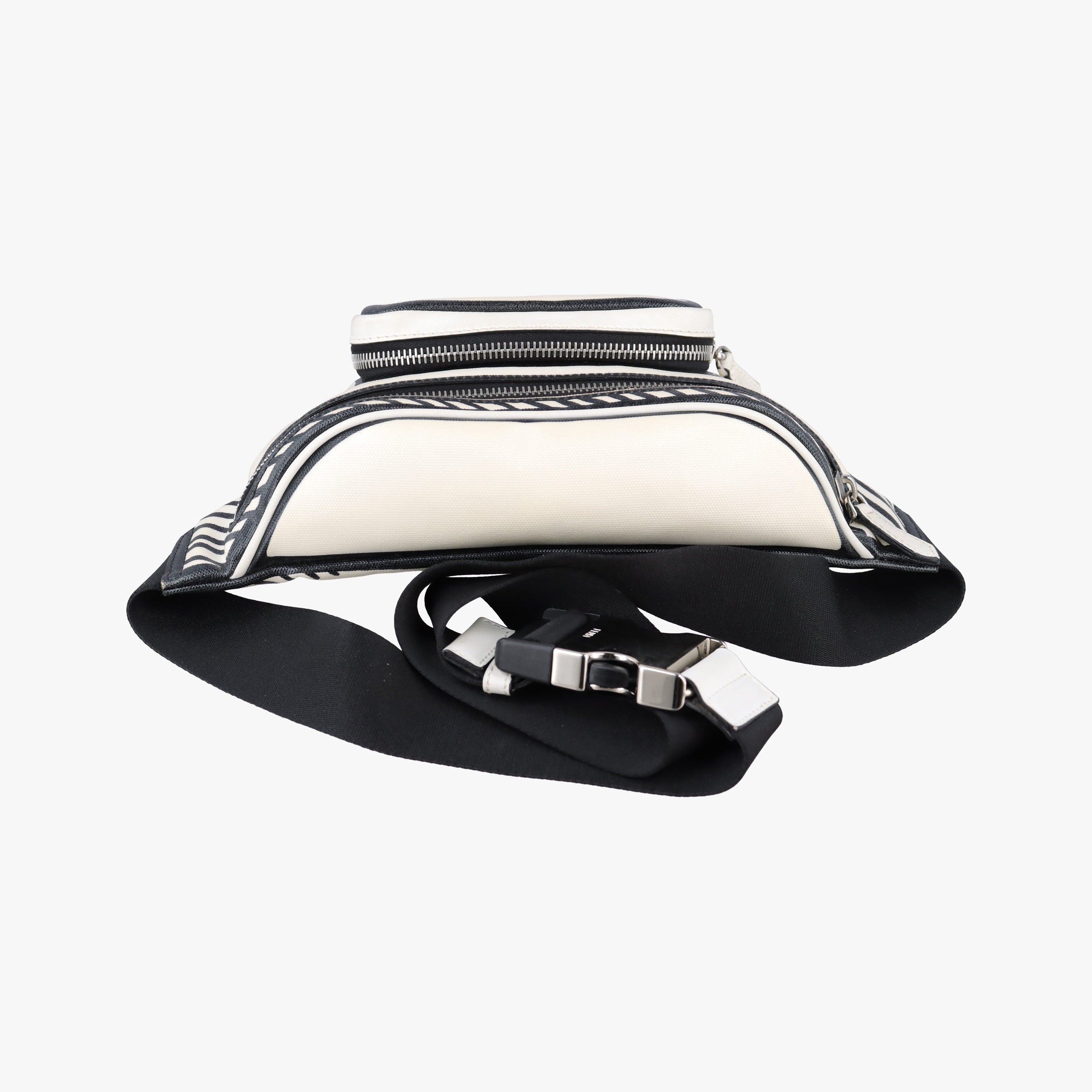 Secondhand Fendi California Sky White × Black PVC coated canvas 7VA483 bum bag/waist bag | stylenewstar