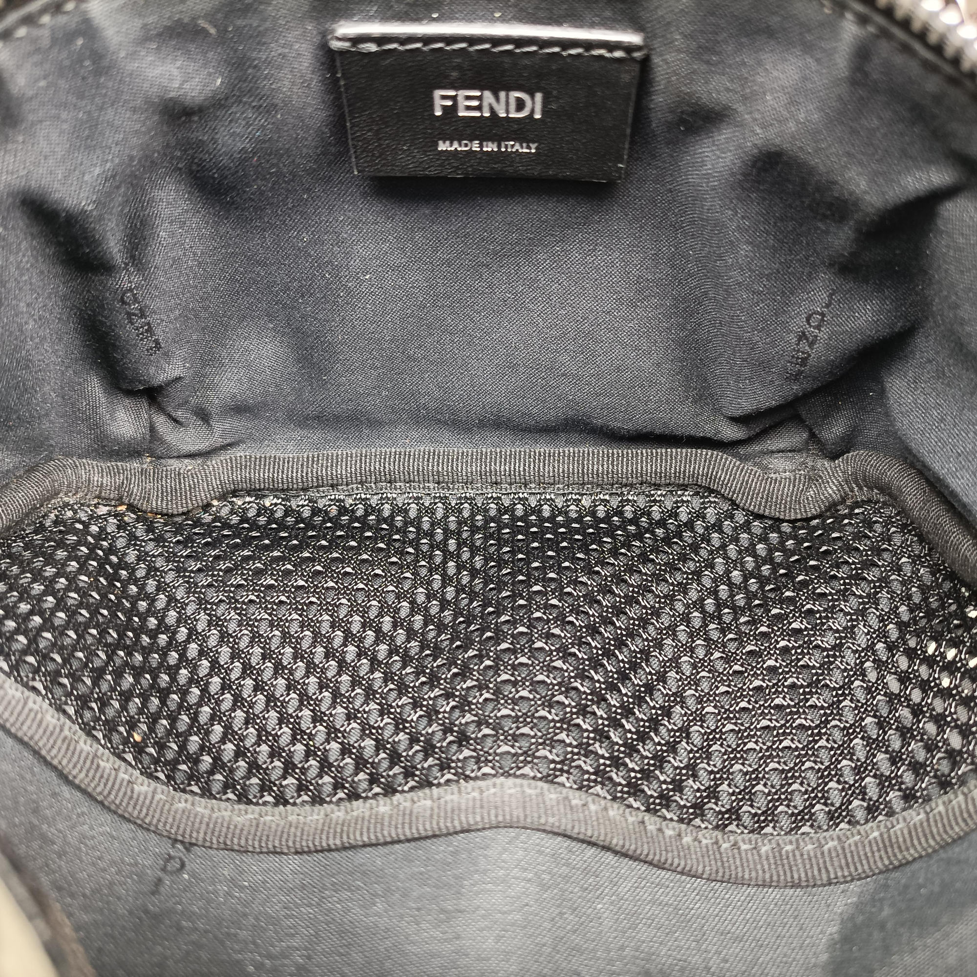 Secondhand Fendi California Sky White × Black PVC coated canvas 7VA483 bum bag/waist bag | stylenewstar