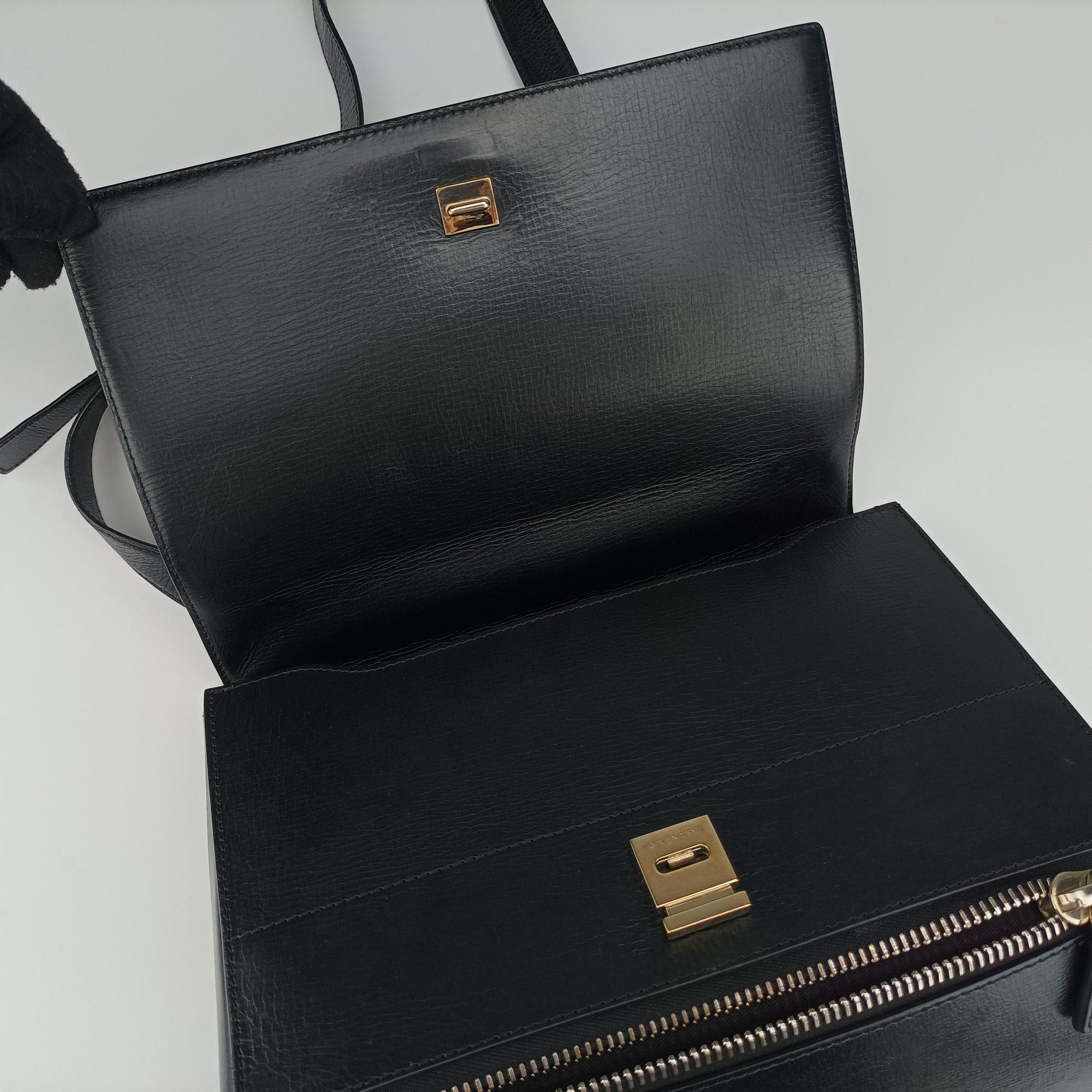 Pre-owned Givenchy Pandora Black Leather  shoulderbag | stylenewstar
