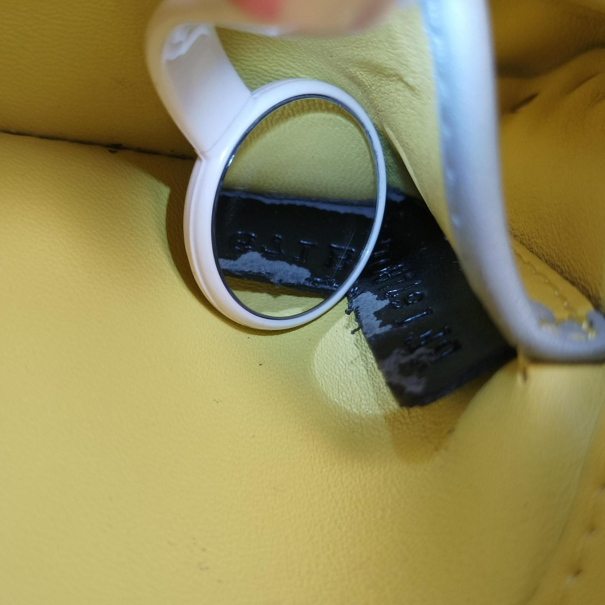 Pre-owned Valentino Rockstud Green x Pink x Yellow x Blue Leather  shoulderbag | stylenewstar