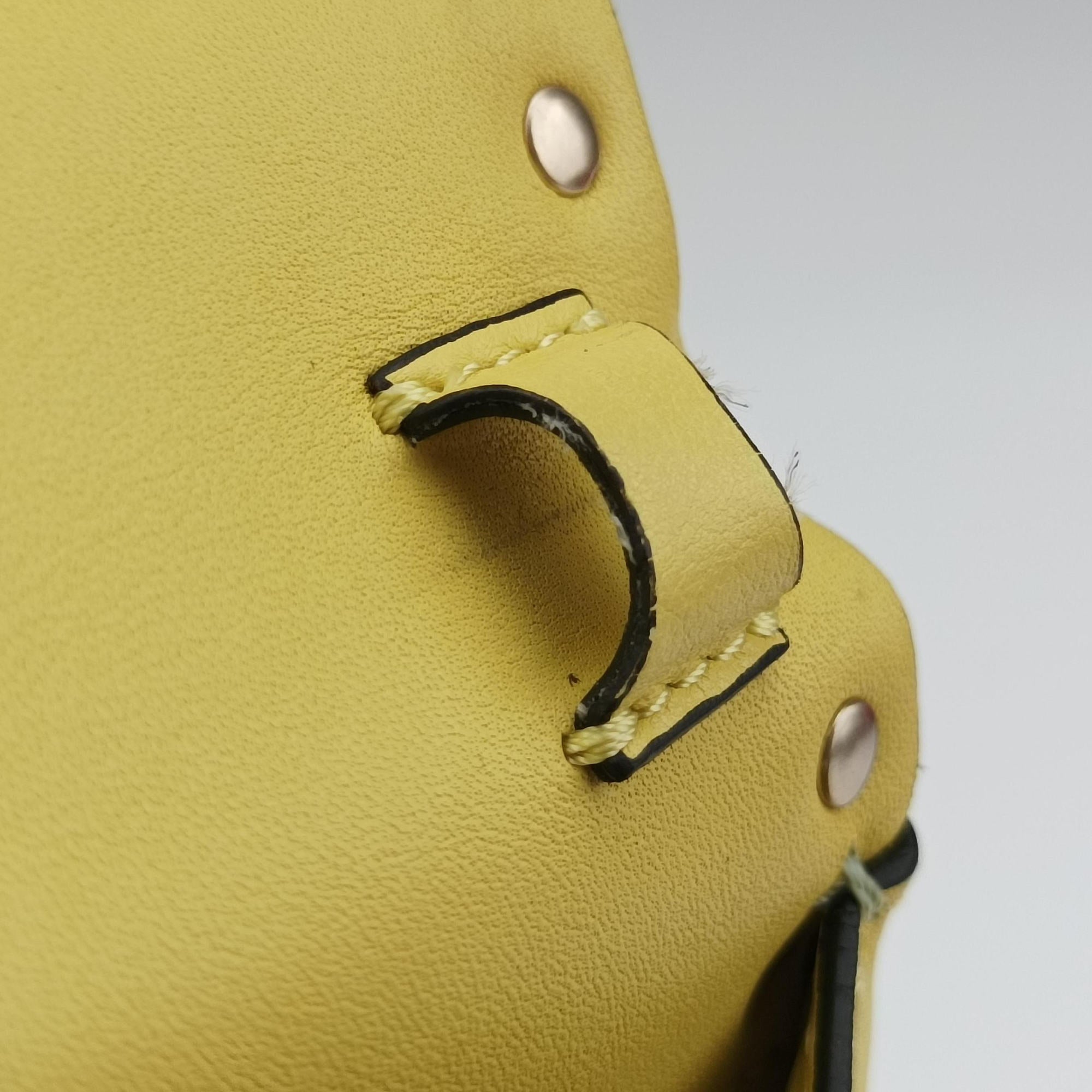 Pre-owned Valentino Rockstud Green x Pink x Yellow x Blue Leather  shoulderbag | stylenewstar