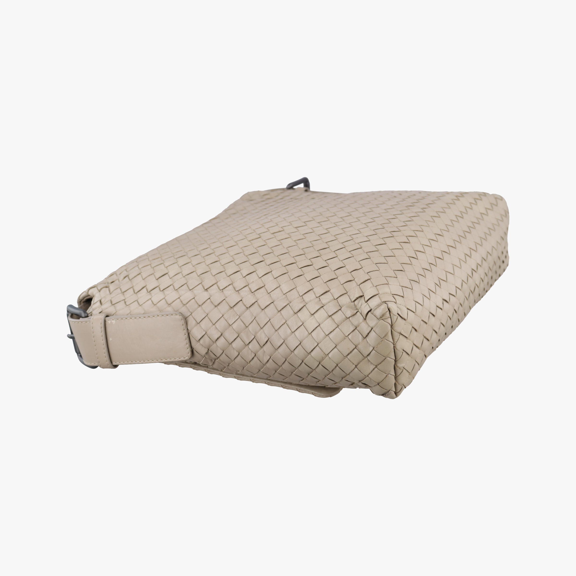 Pre-owned Bottega Veneta Intrecciato Beige lambskin  shoulderbag | stylenewstar